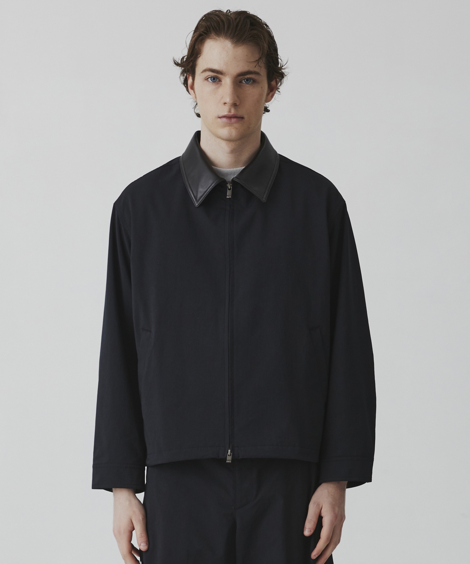 〈数量限定〉LIGHT DOLPHIN ジップブルゾン