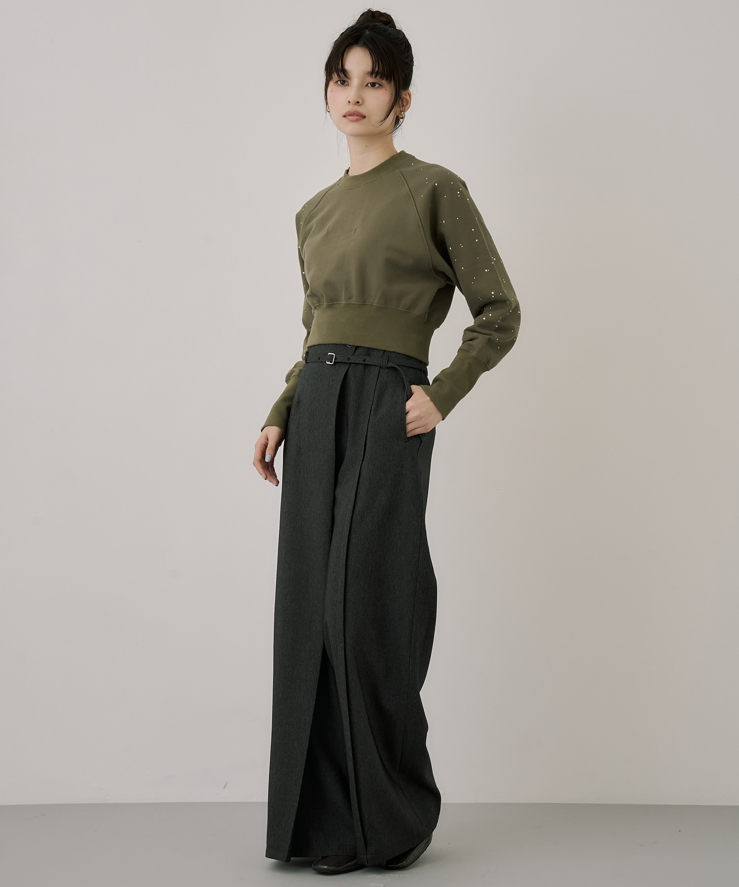 ラインストーンショートプルオーバー