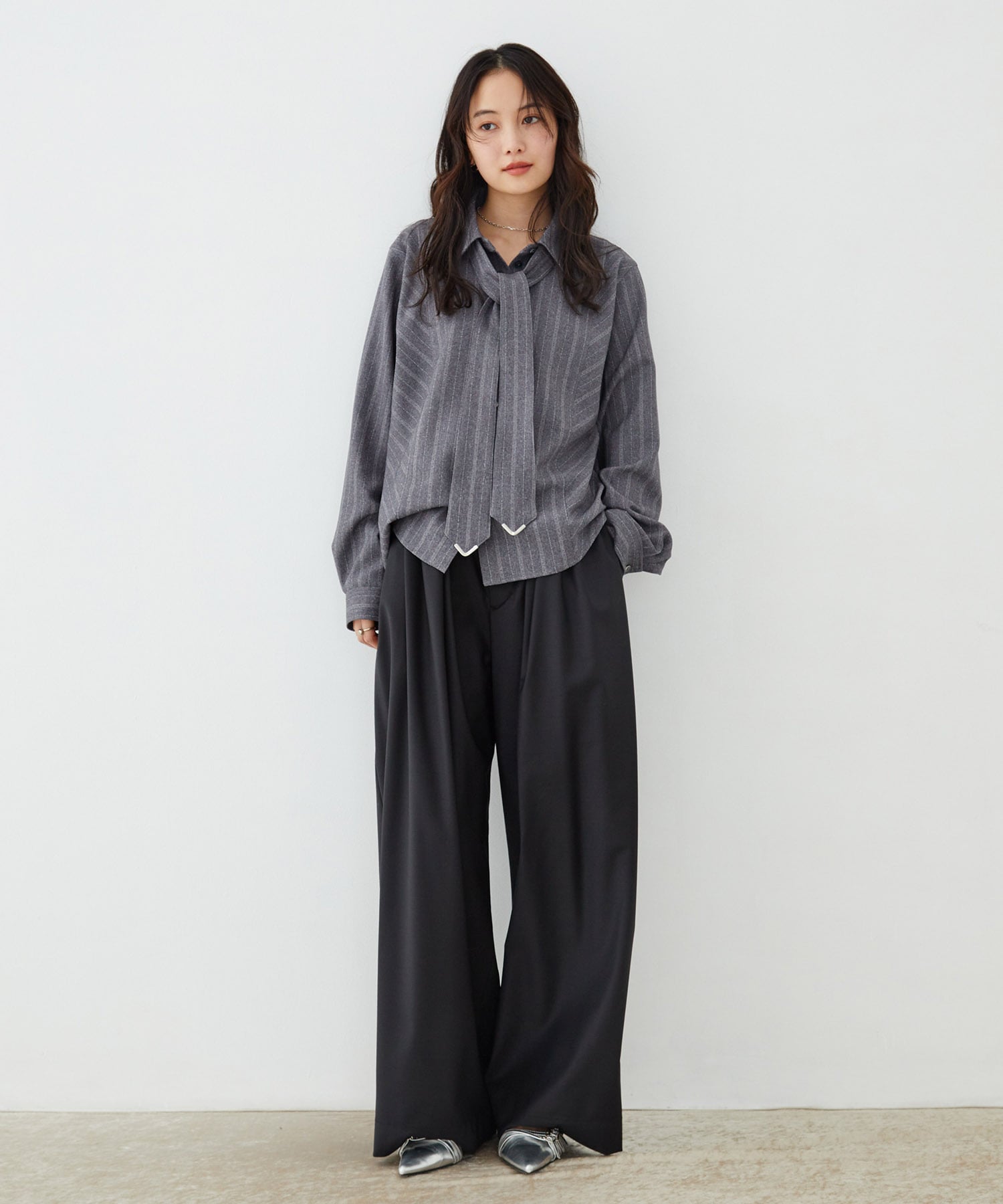 コーナーチップボウタイシャツ