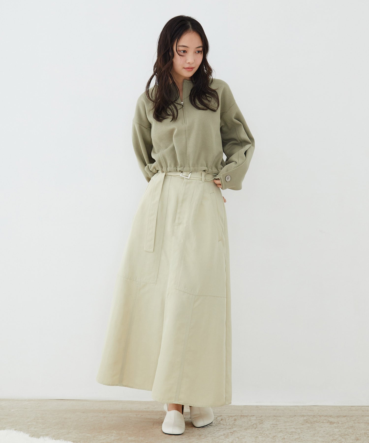 タックフォルムスリーブカットプルオーバー