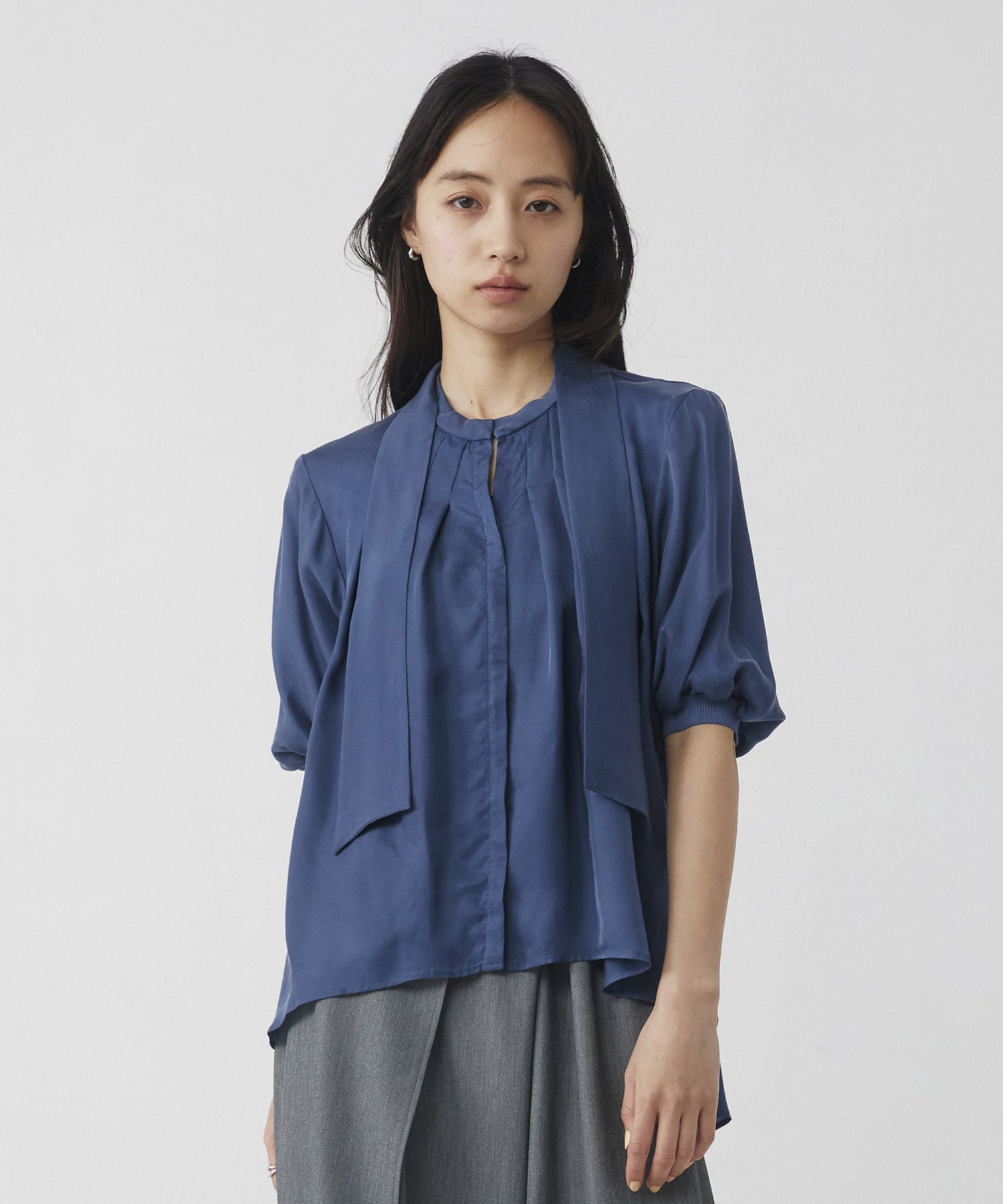 キュプラタックハーフスリーブブラウス