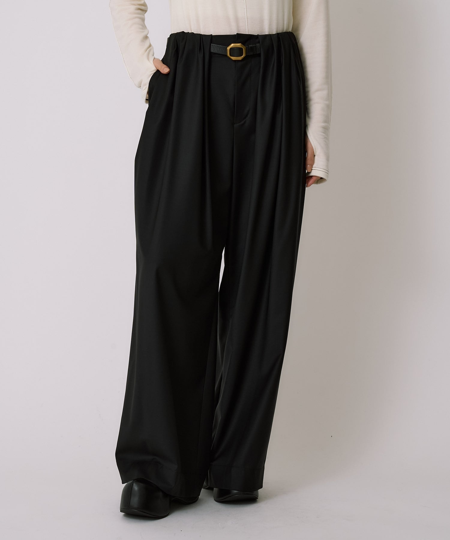 〈新色〉Super120s Wool Relax Trousers