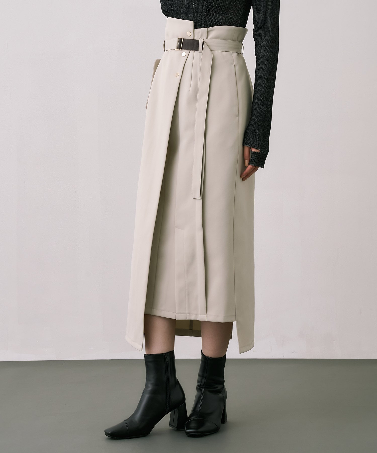 スリムエフェクトタイトスカート