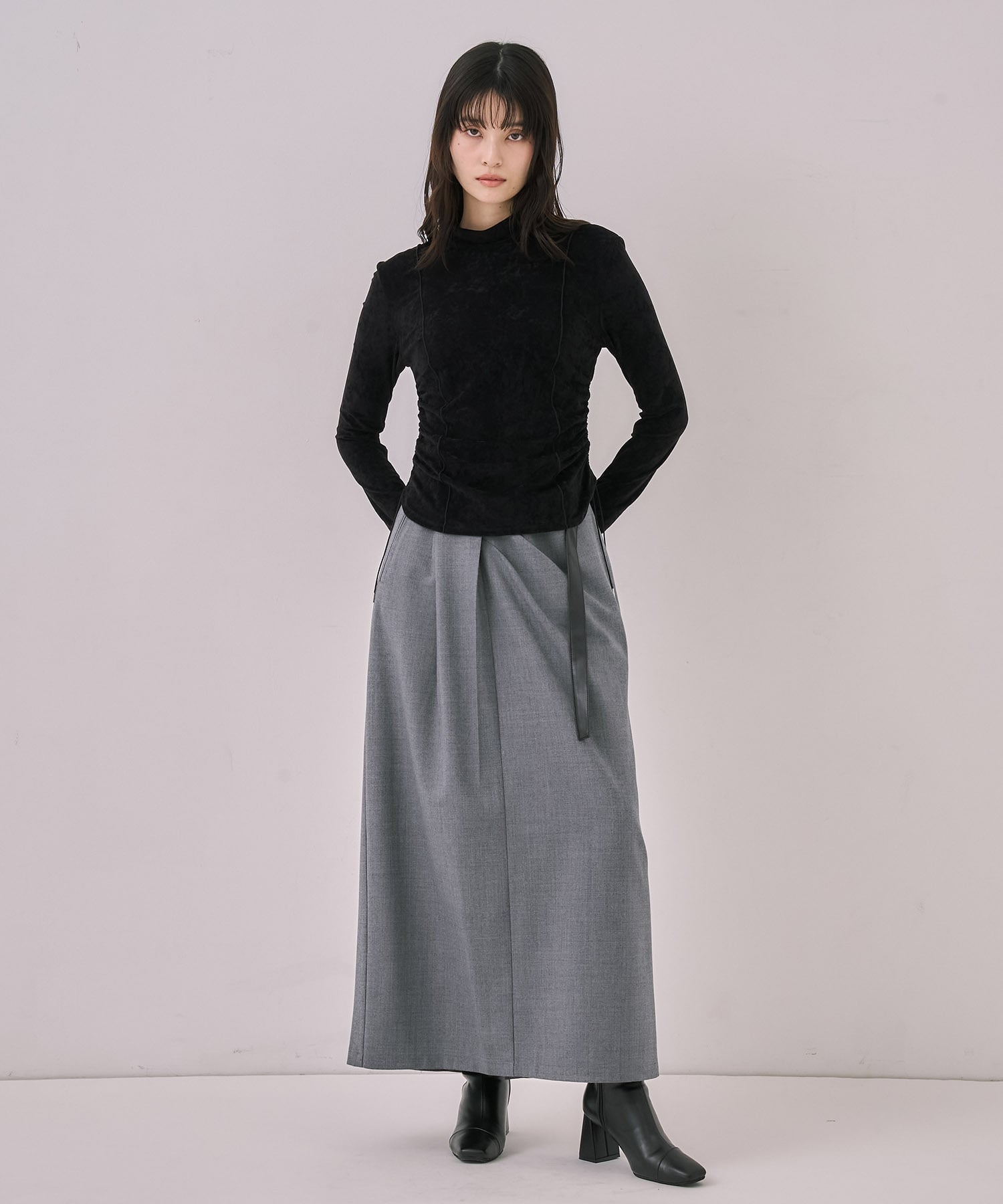 トリアセテートベロアプルオーバー