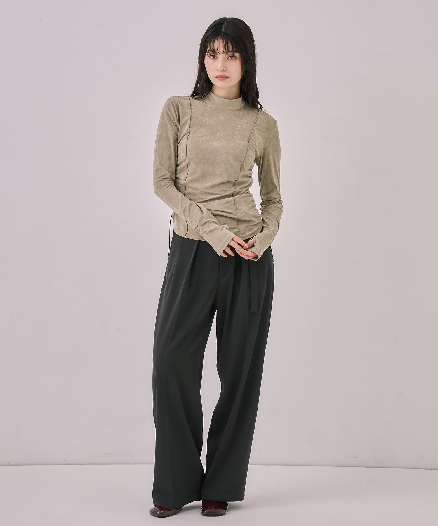 トリアセテートベロアプルオーバー