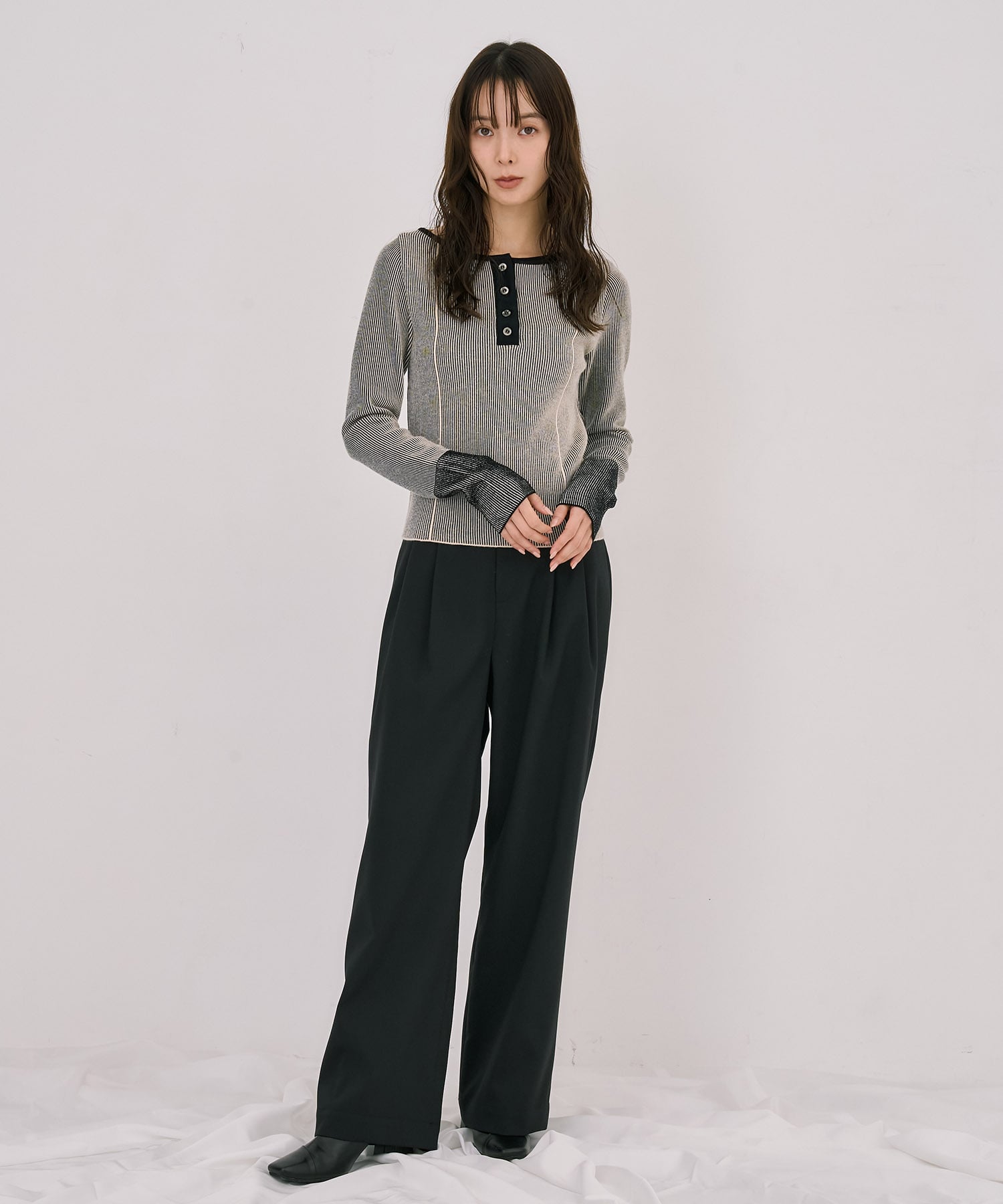 Wカラーレイヤーニット