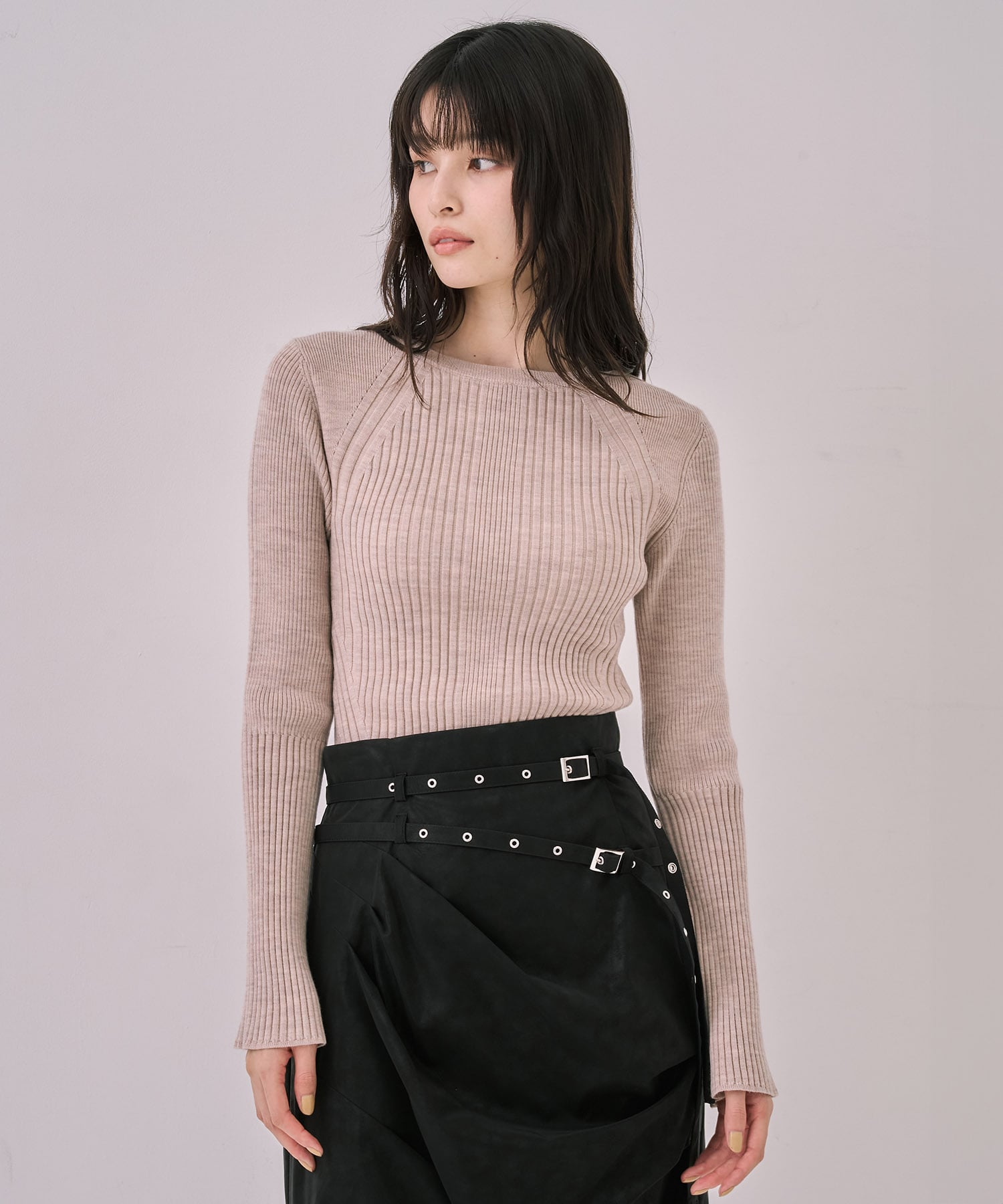 スリムリブラインニット