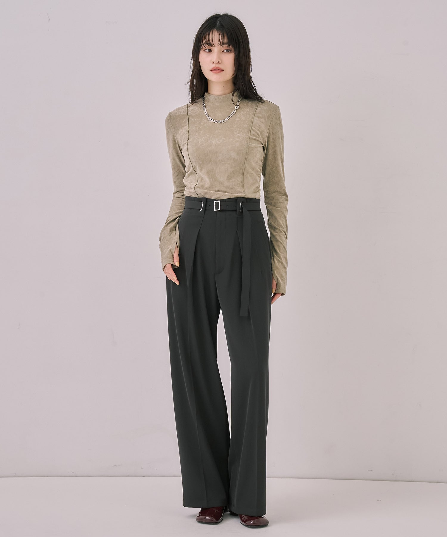 【WEB先行発売】アイレットベルトストレートパンツ