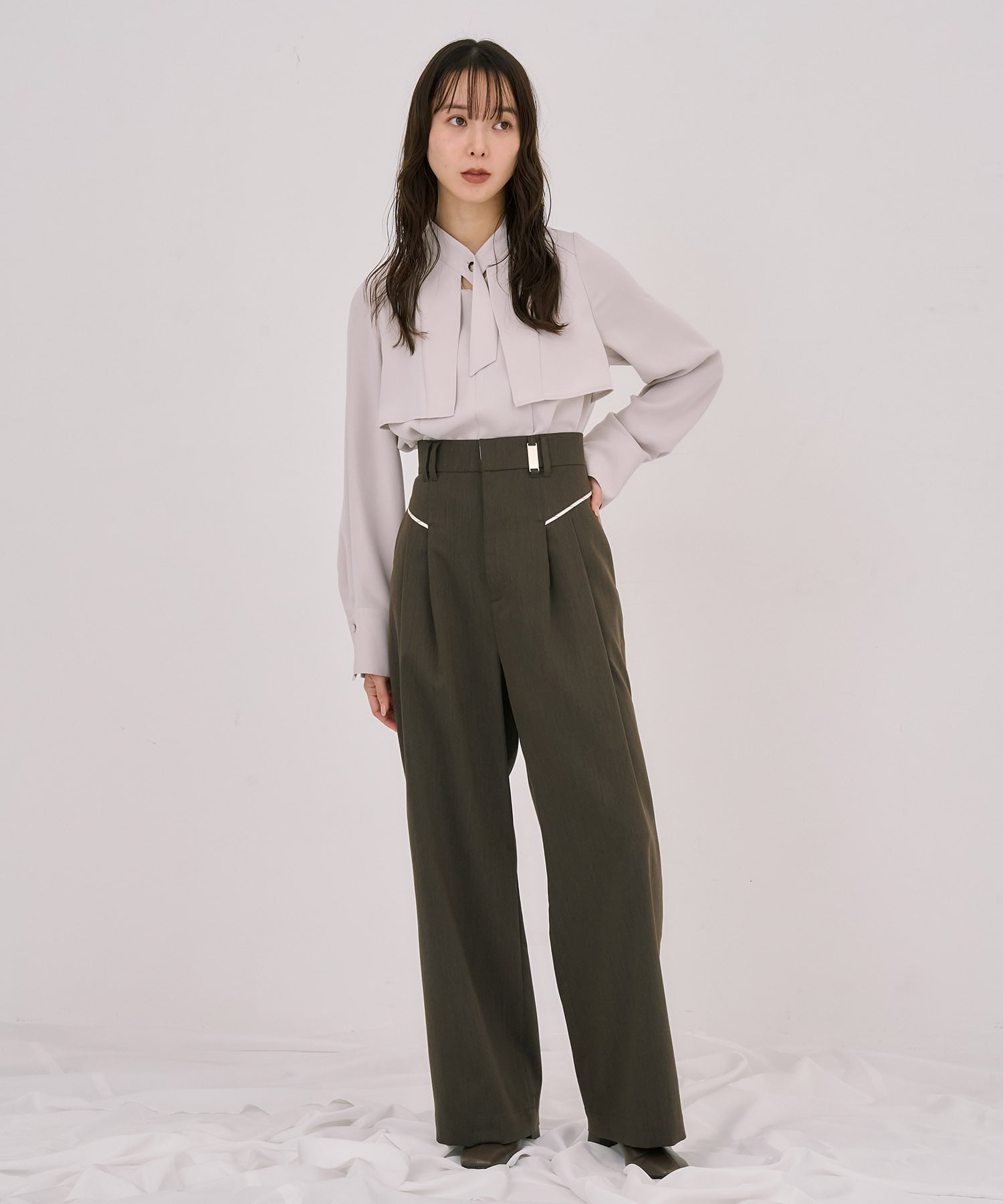 プレートループパンツ