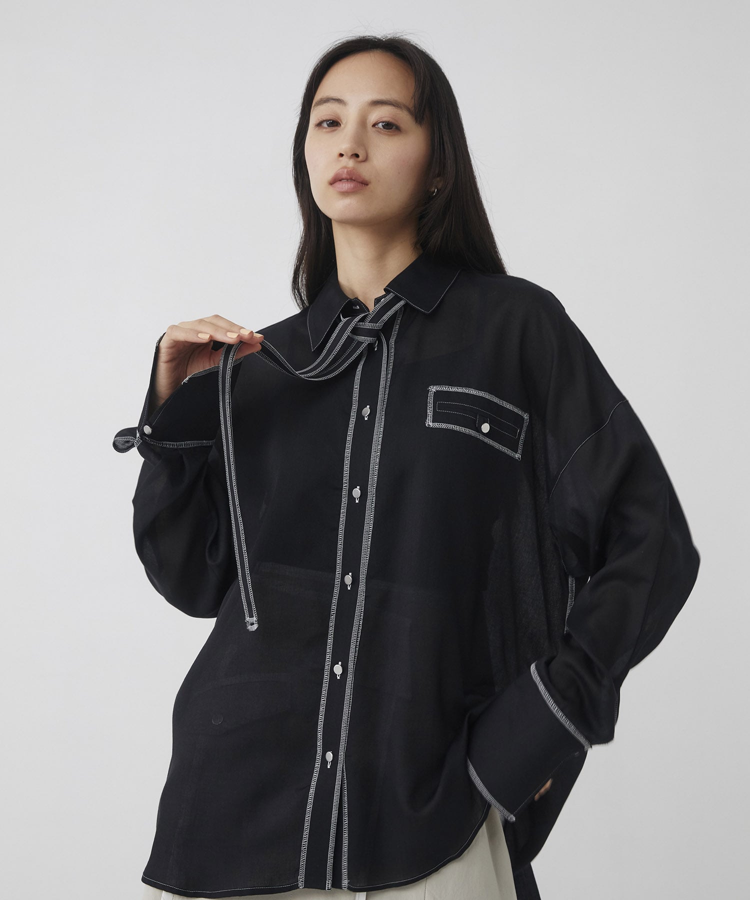 シアーデニムトリムシャツ