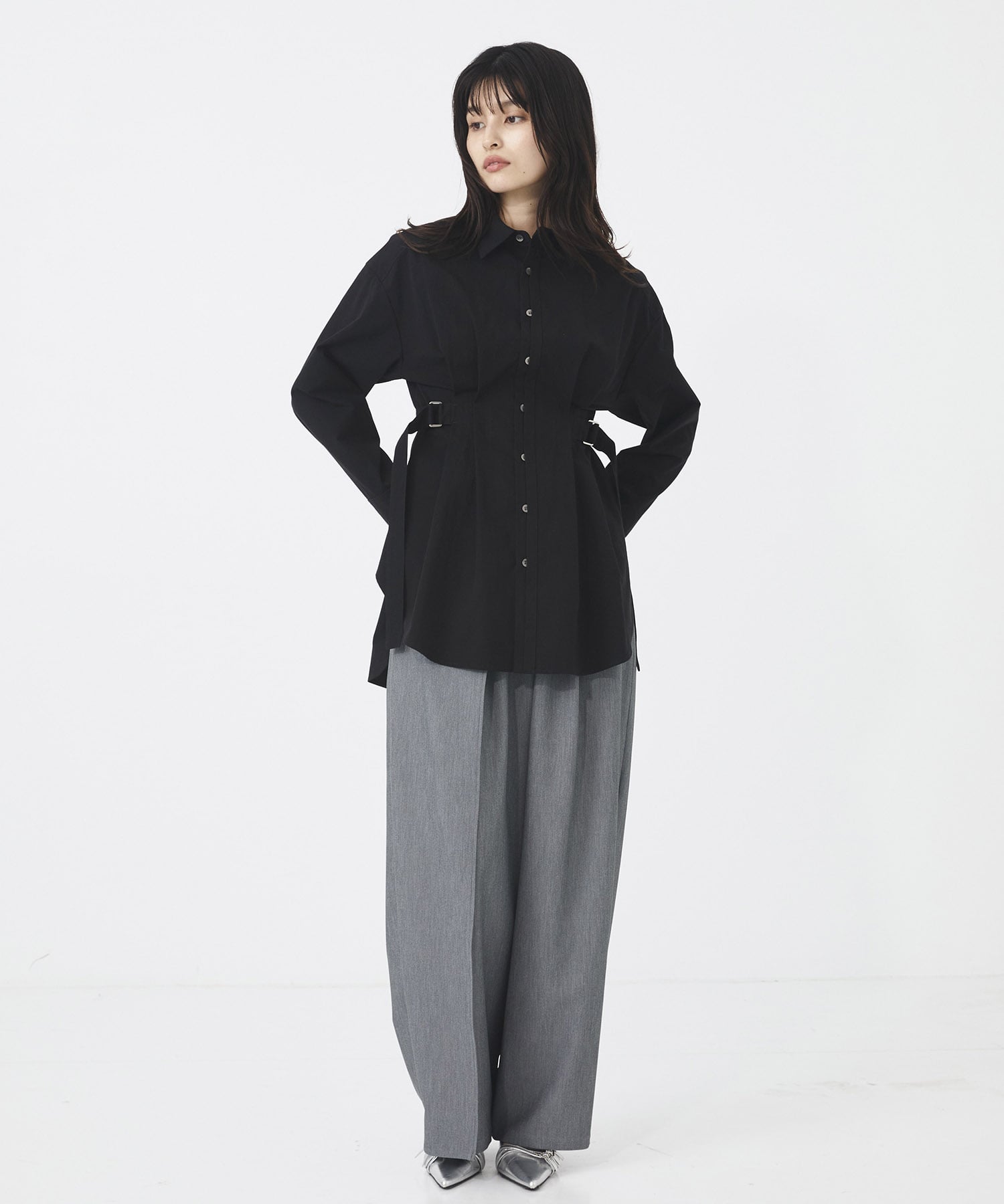 タックゴムシェイプベルトシャツ