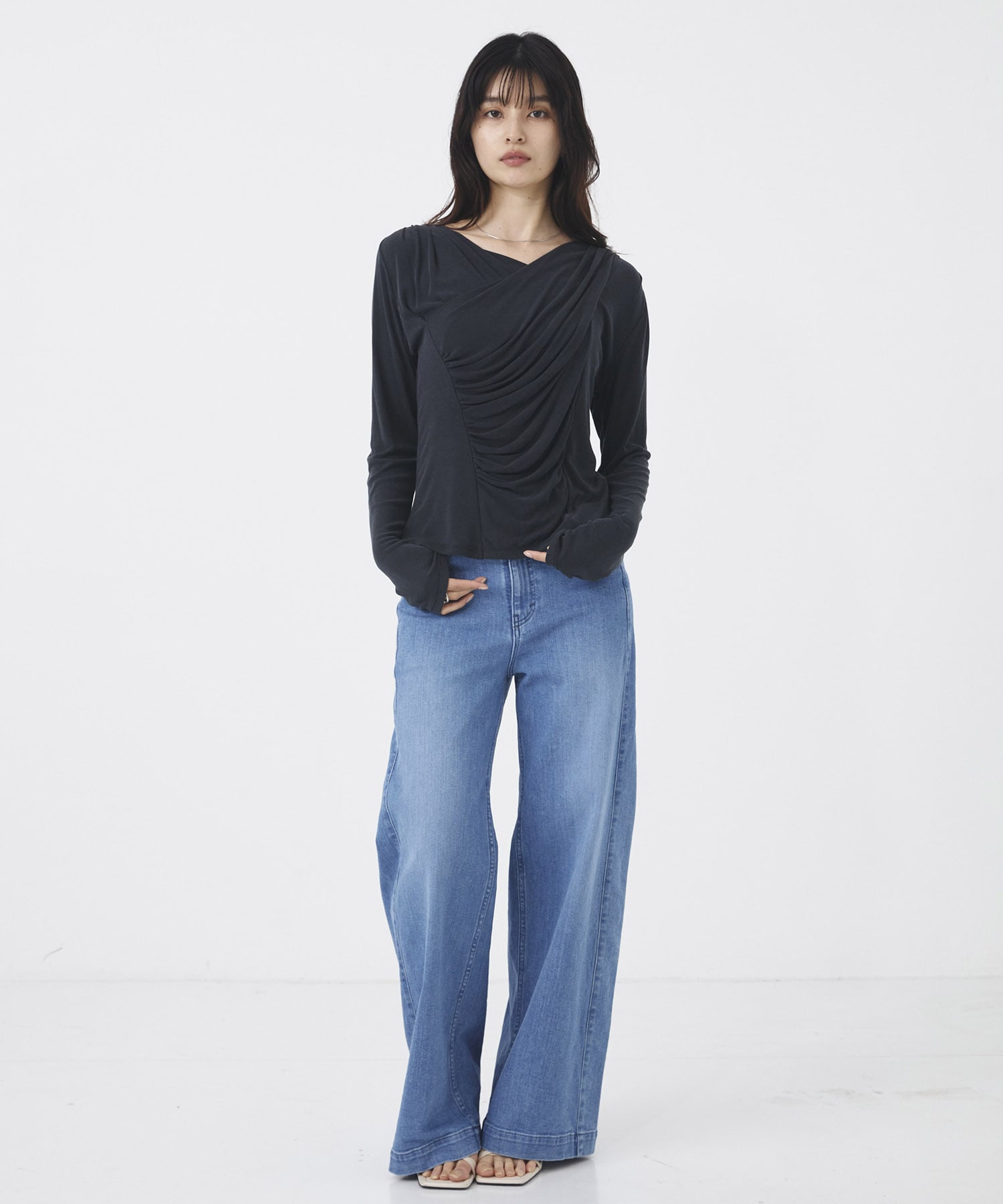 アシメドレープトップス