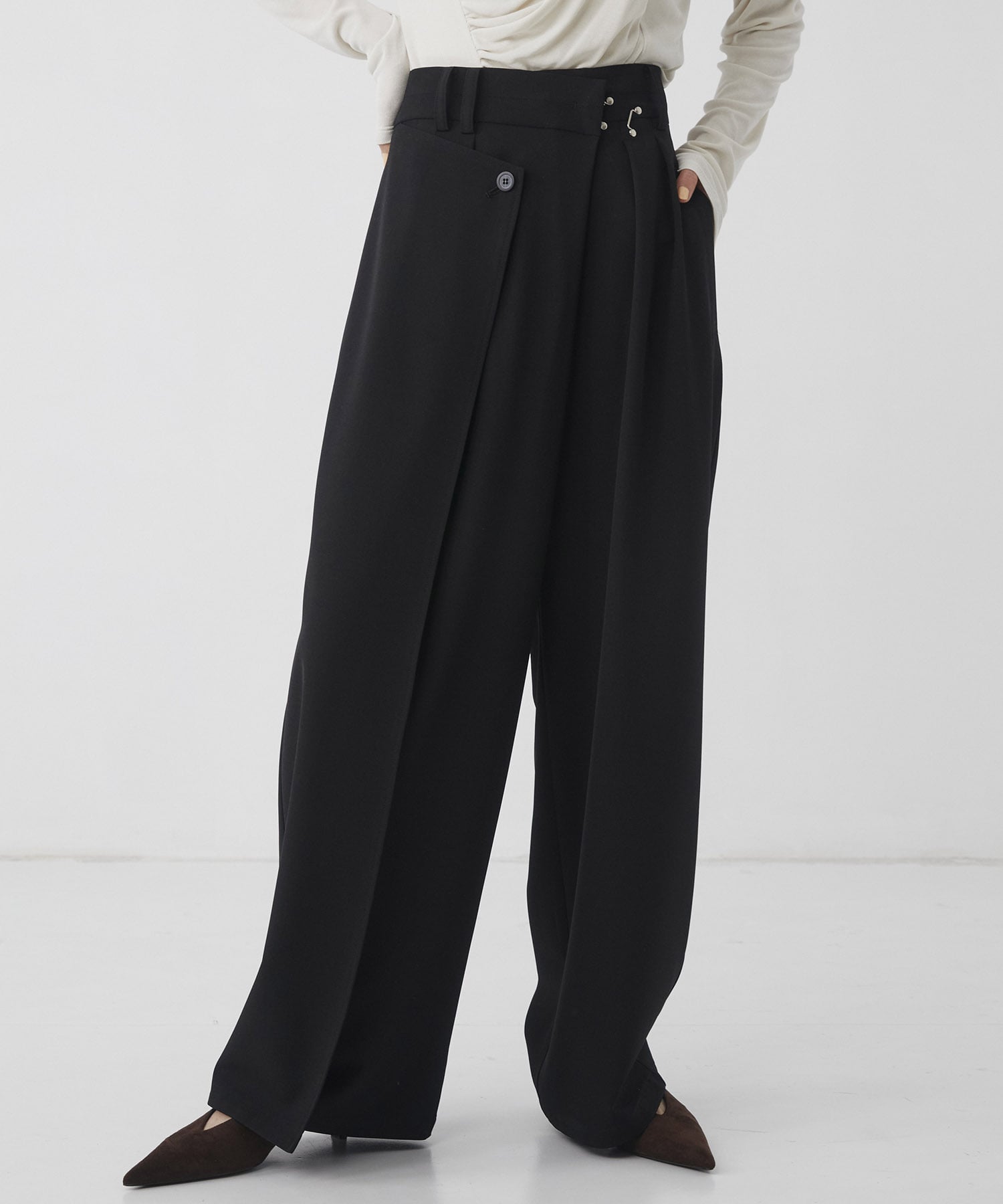 アシメタックホックワイドパンツ