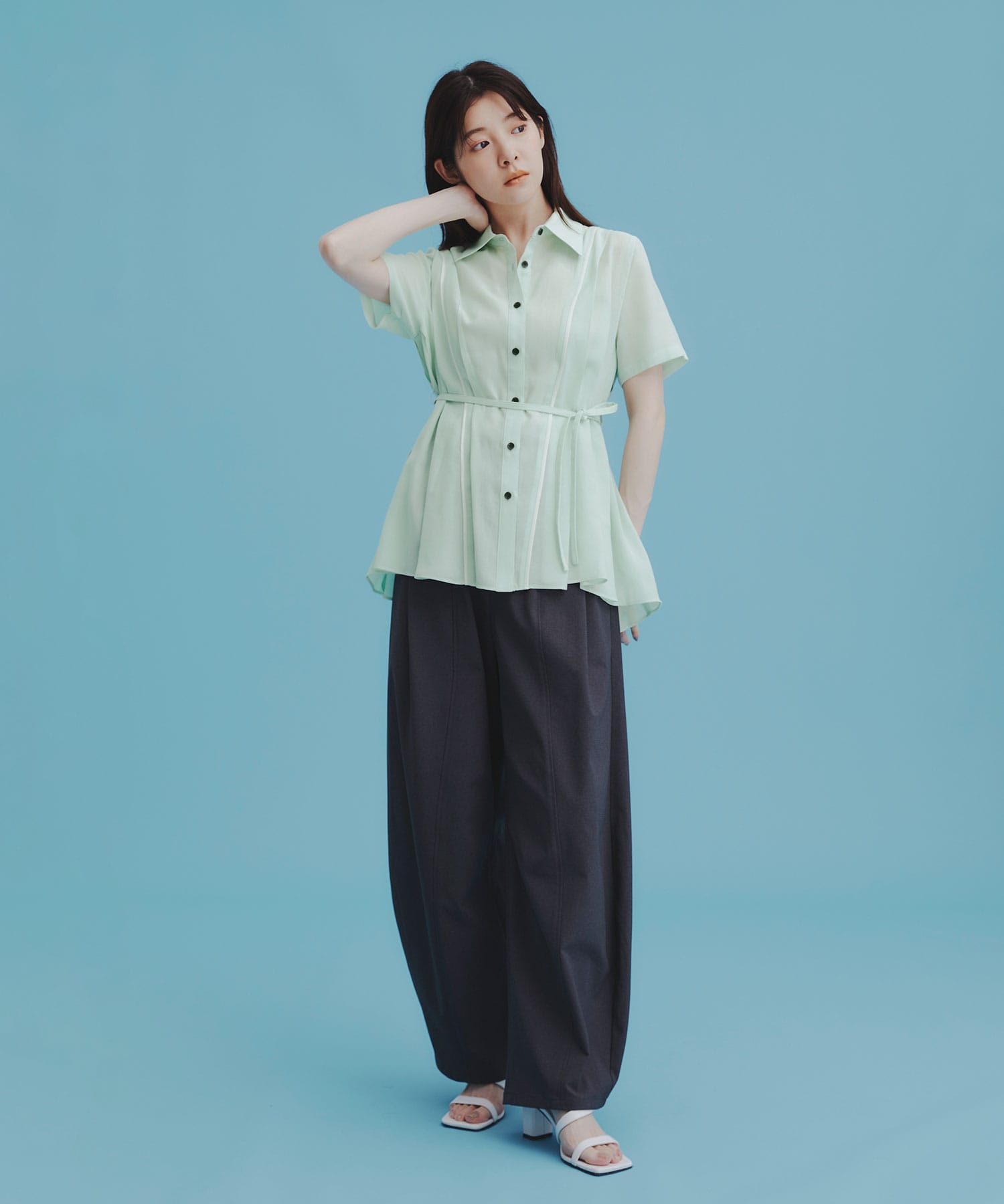 〈WEB限定カラー登場〉ランダムタックメッシュシャツ