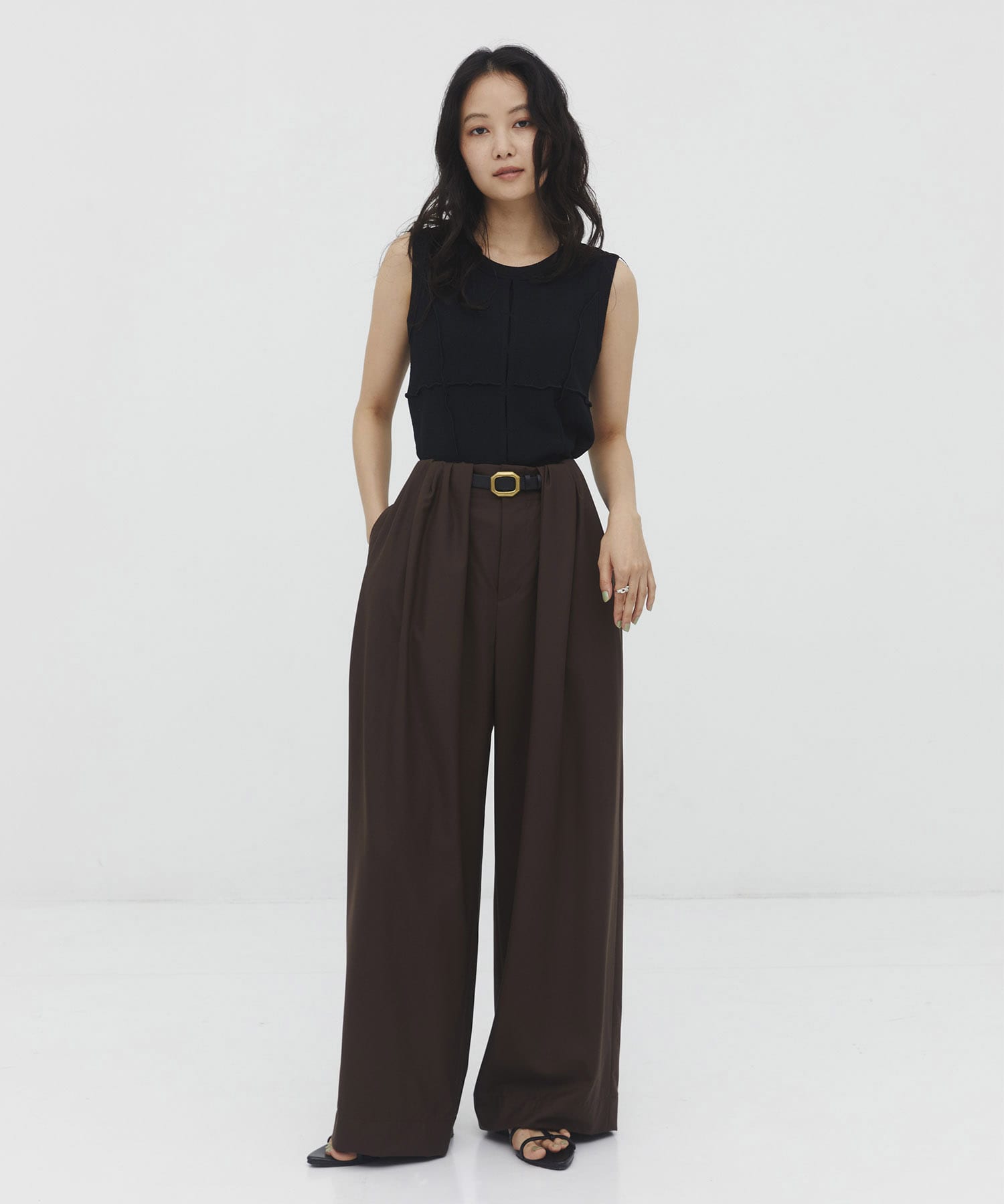 〈サイズ2残りわずか〉Super140s Summer Wool Relax Trousers