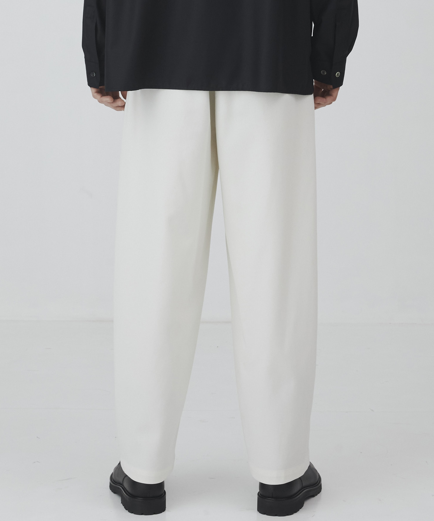 〈2026SS〉ハイツイスト バレルチノパンツ