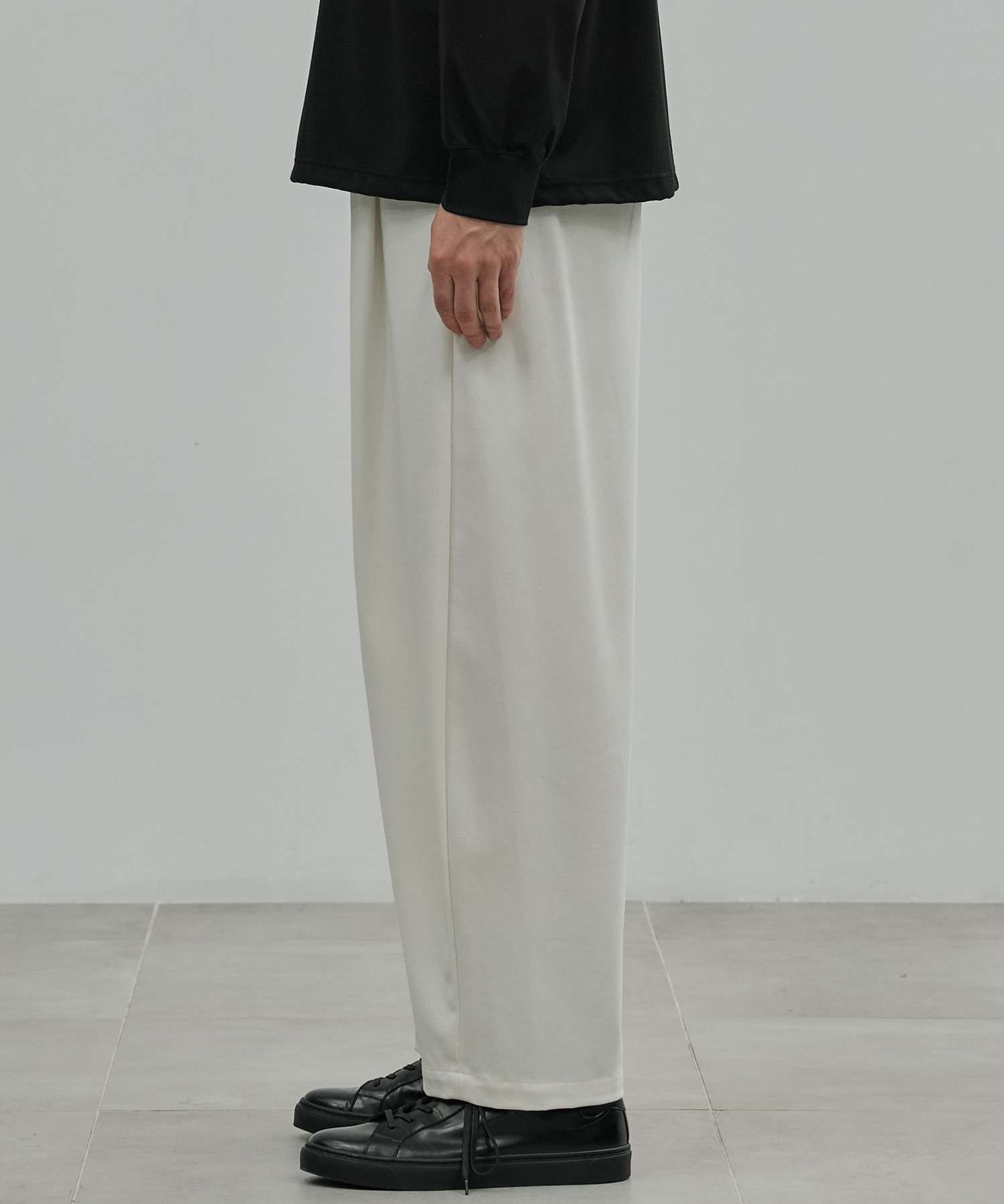 〈2026SS〉ハイツイスト バレルチノパンツ