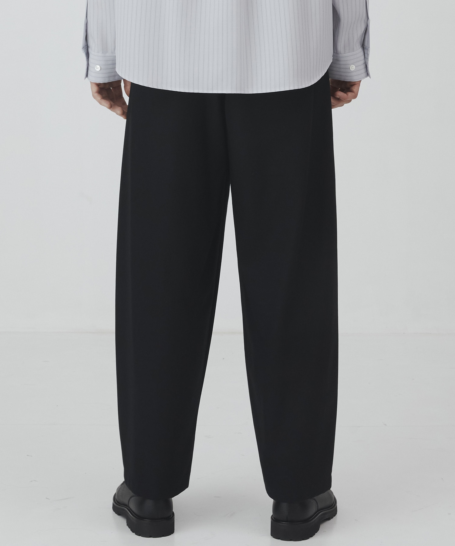 〈2026SS〉ハイツイスト バレルチノパンツ