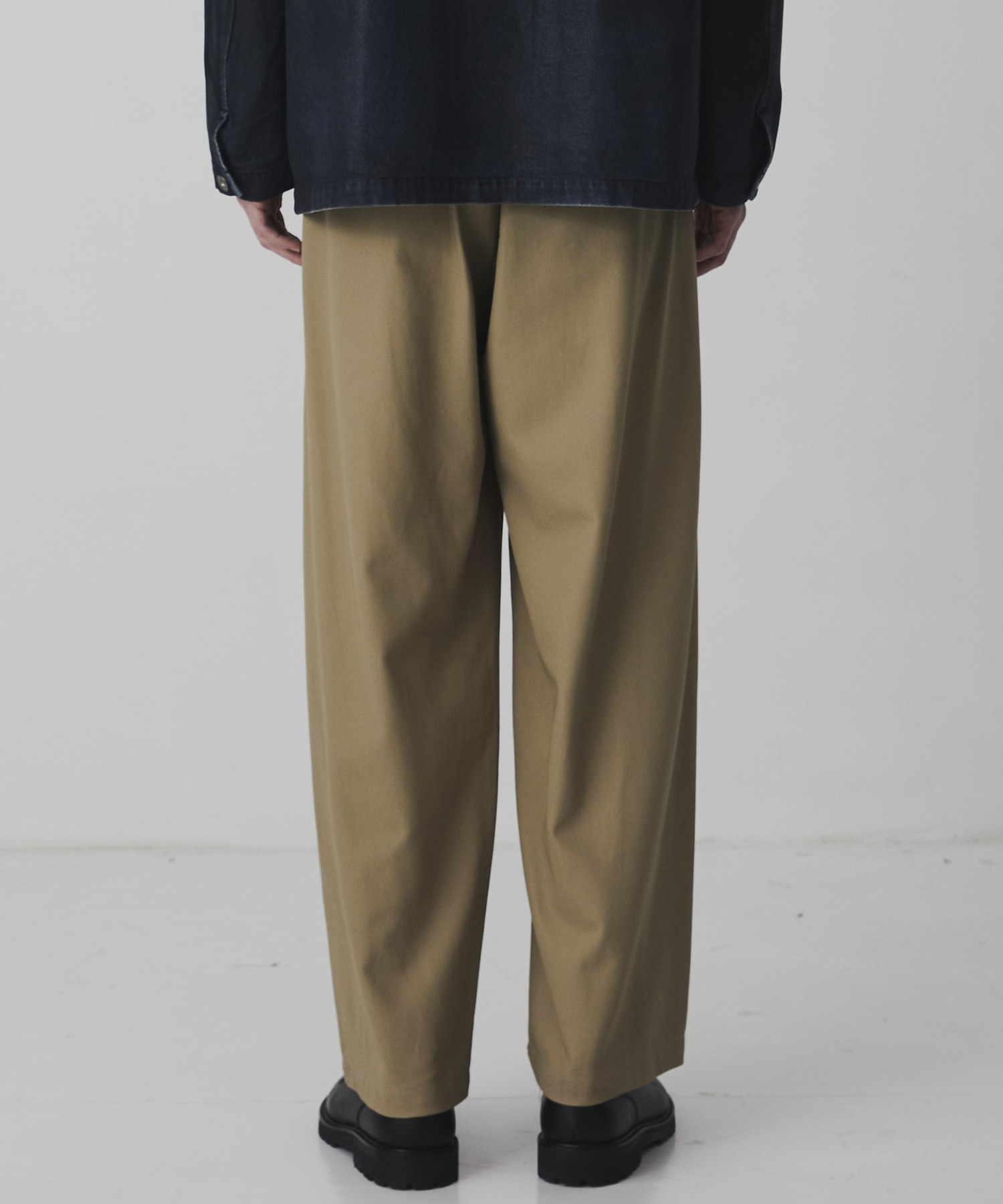 〈WEB限定｜先行予約〉ハイツイスト バレルチノパンツ