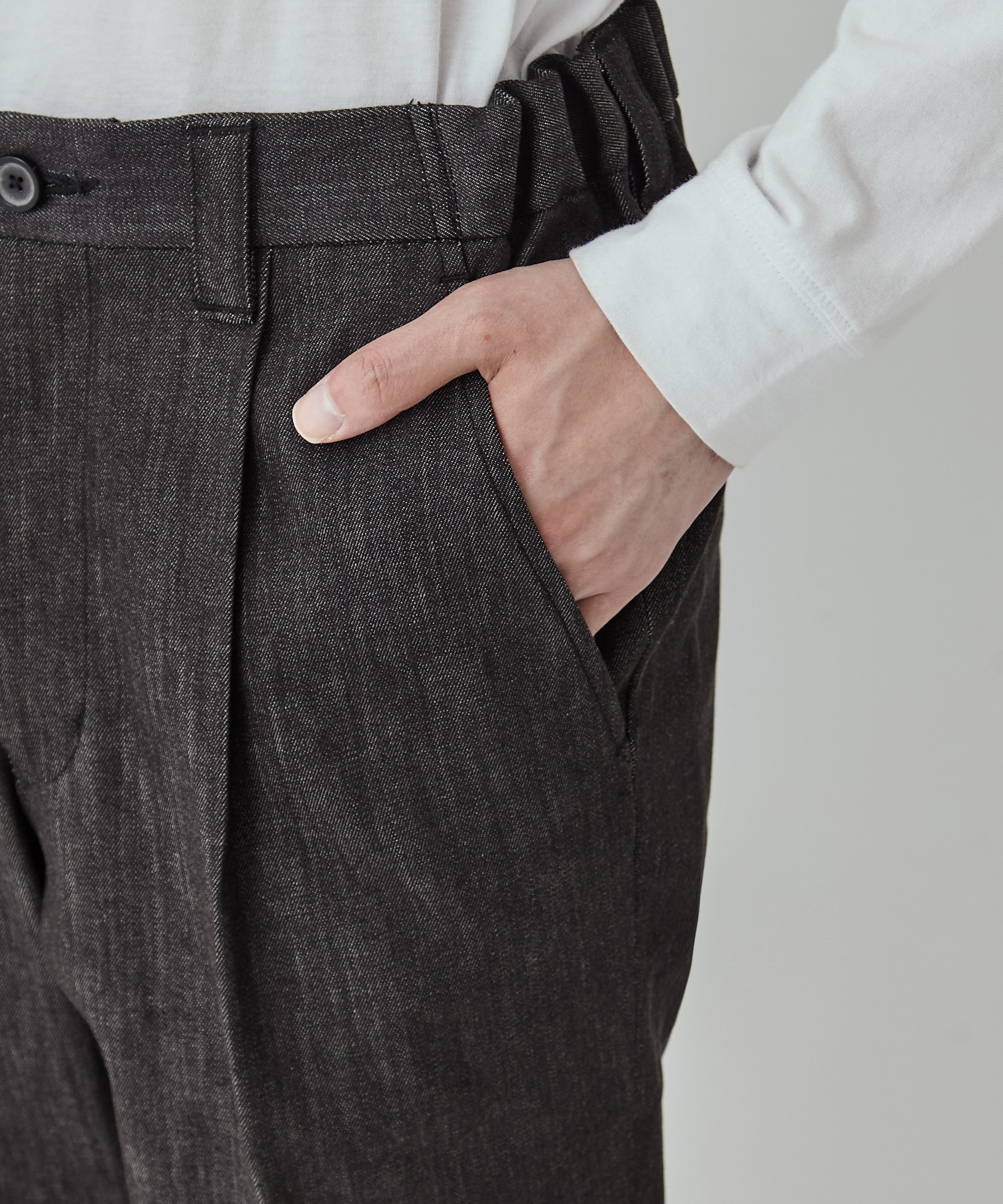 【一部店舗限定】9oz RAYON STRETCH テーパードデニム
