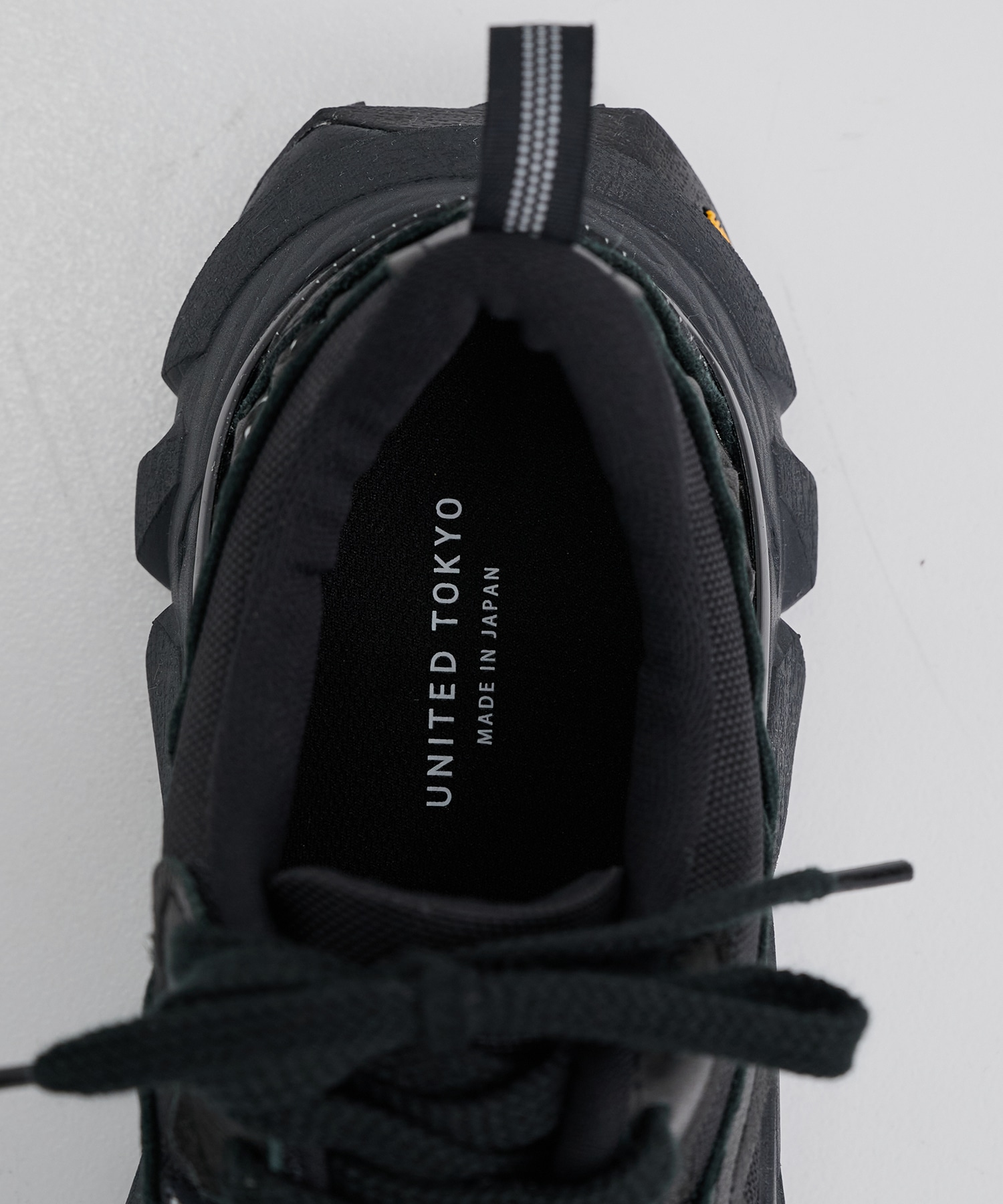 LEATHER MESH Vibram SHOES