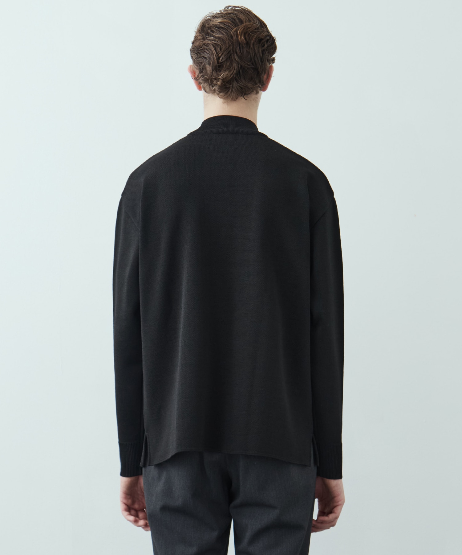 〈WEB限定〉SILVER WOOL MOCK NECK KNIT