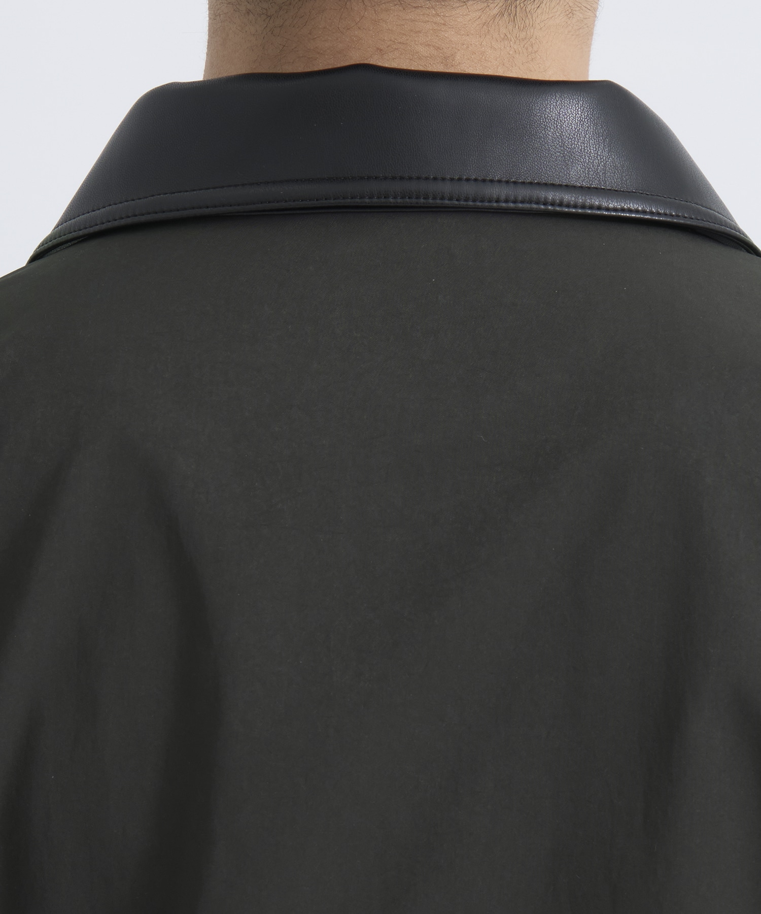 〈数量限定〉LIGHT DOLPHIN ジップブルゾン