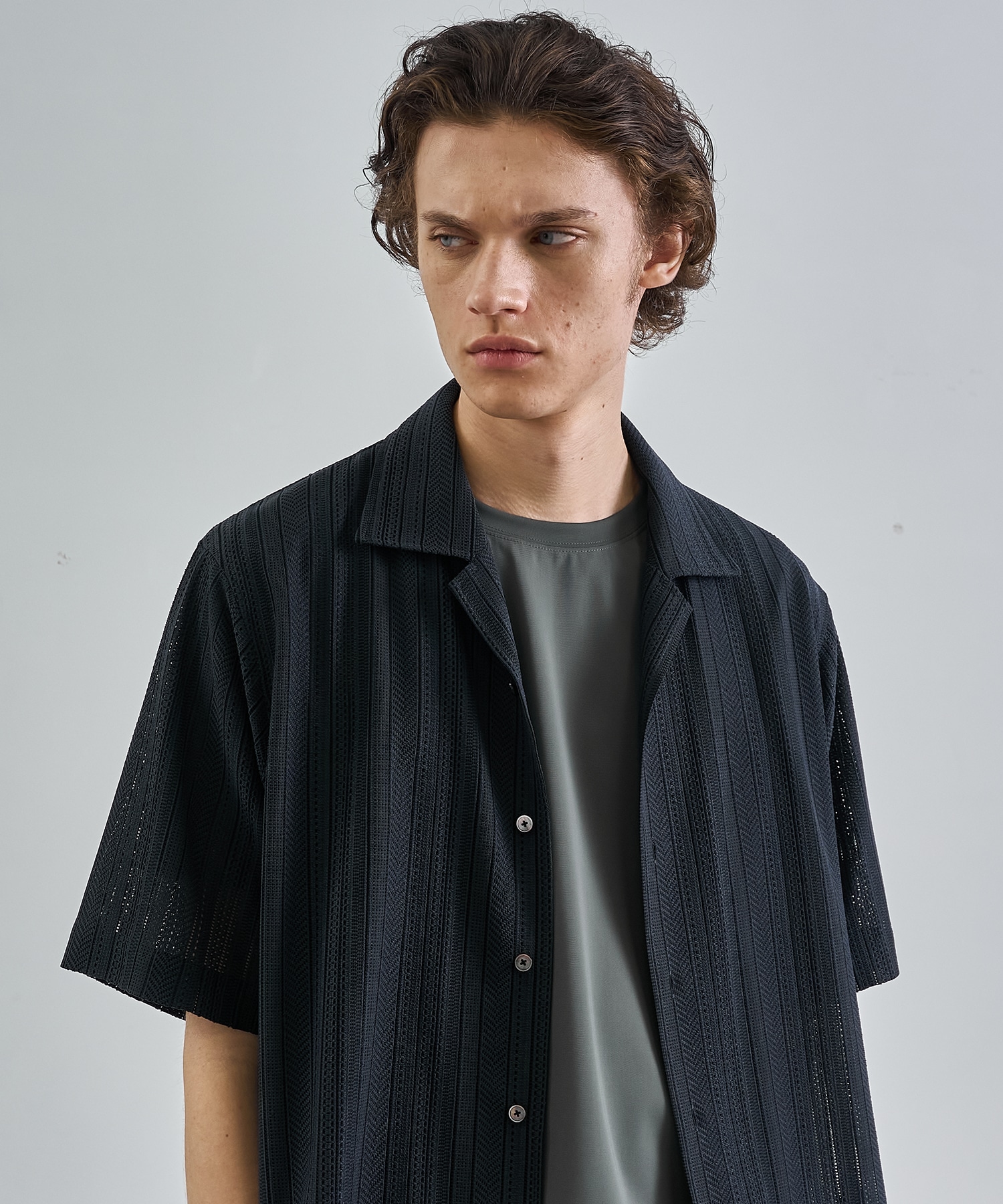 〈WEB限定｜先行予約〉ラッセルレースシアーシャツ