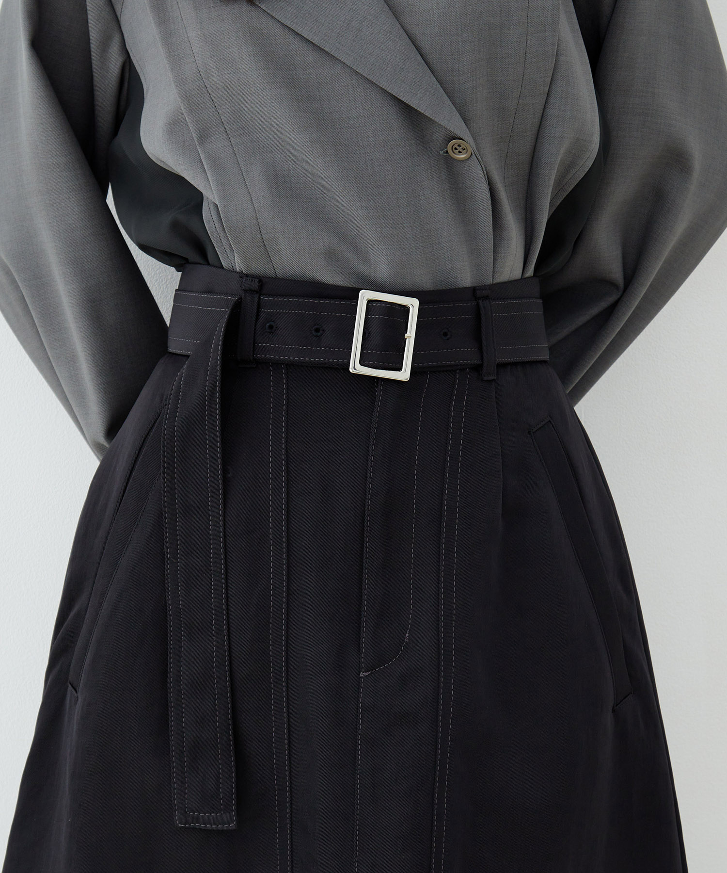 ステッチワークポケットスカート