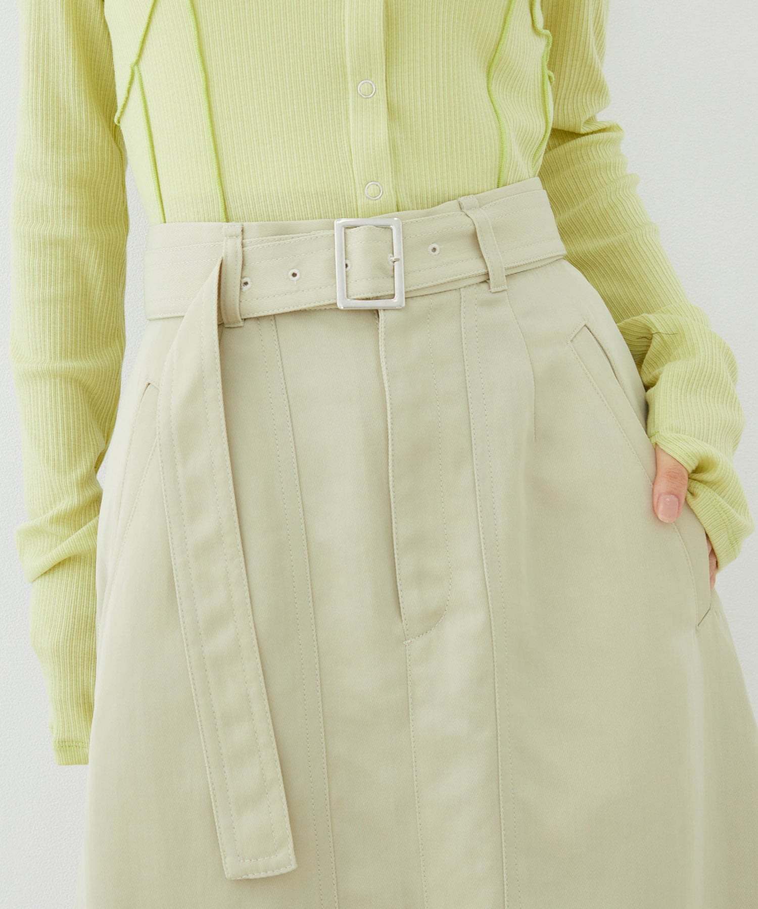 ステッチワークポケットスカート