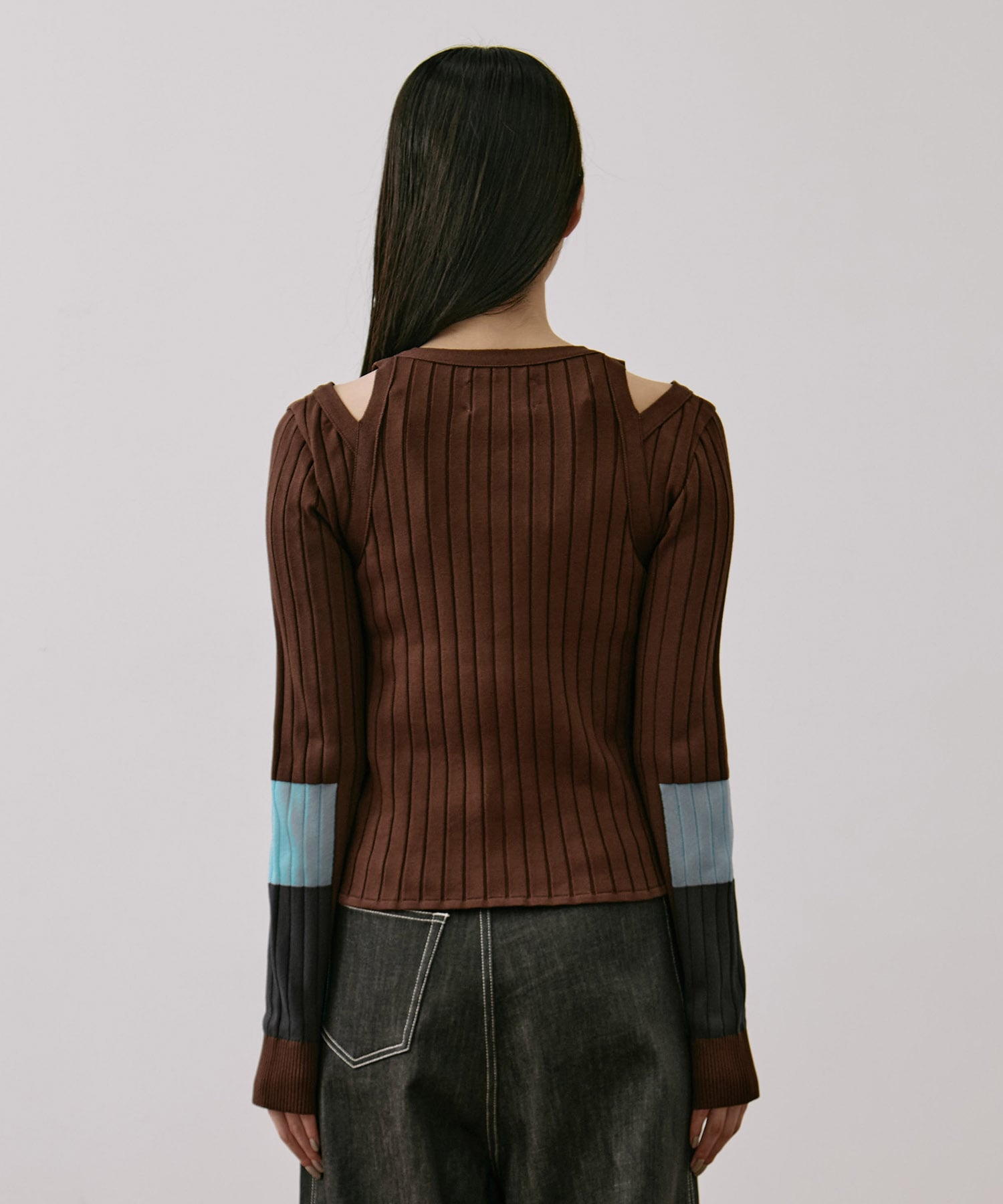 【WEB限定カラー】ショルダースリットニット