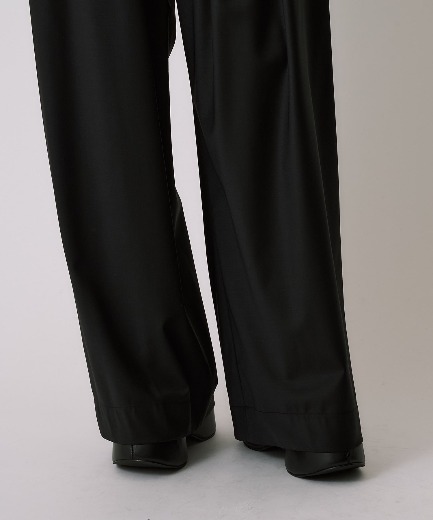 〈新色〉Super120s Wool Relax Trousers