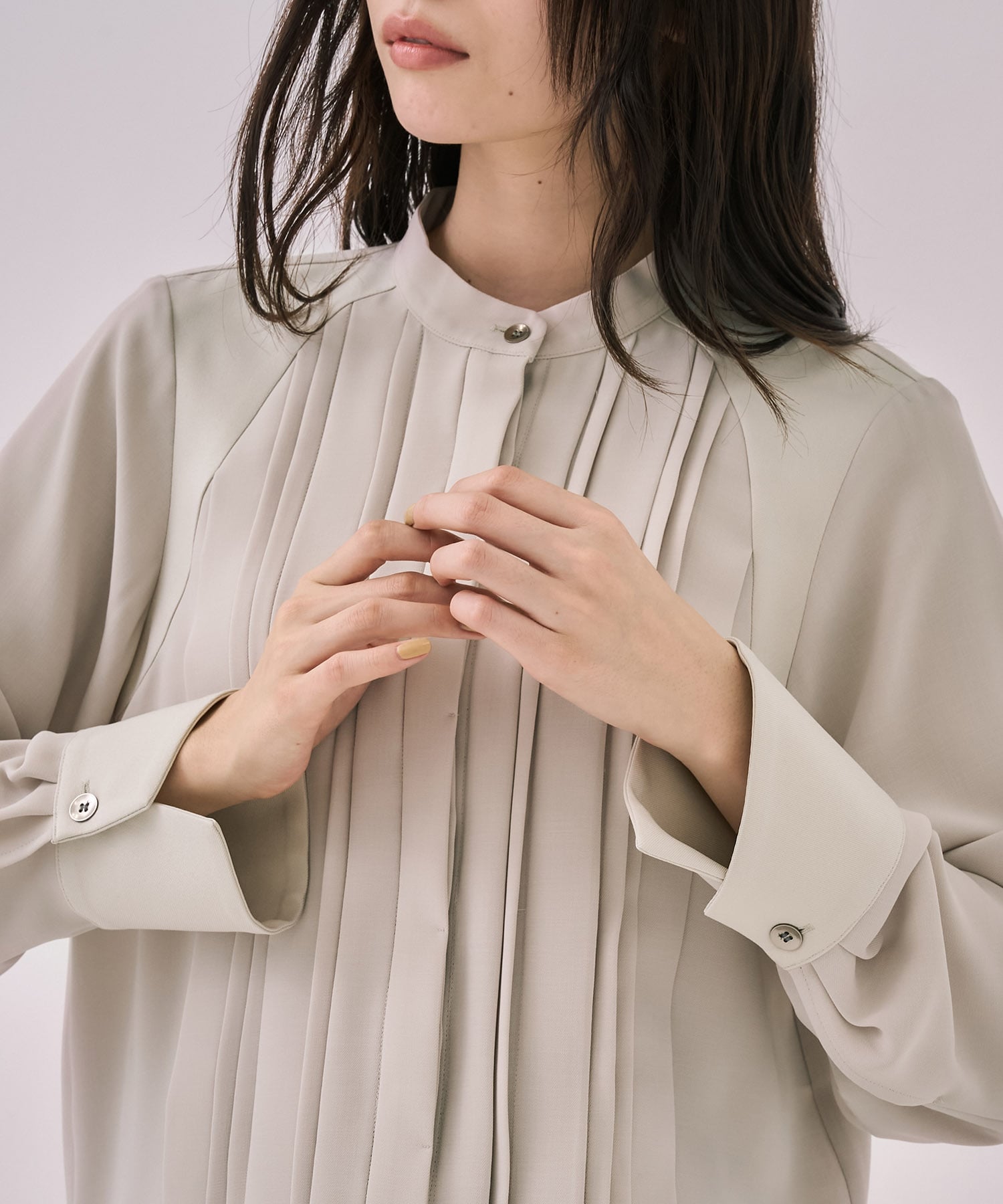 【WEB先行発売】ピンタックバイカラーブラウス