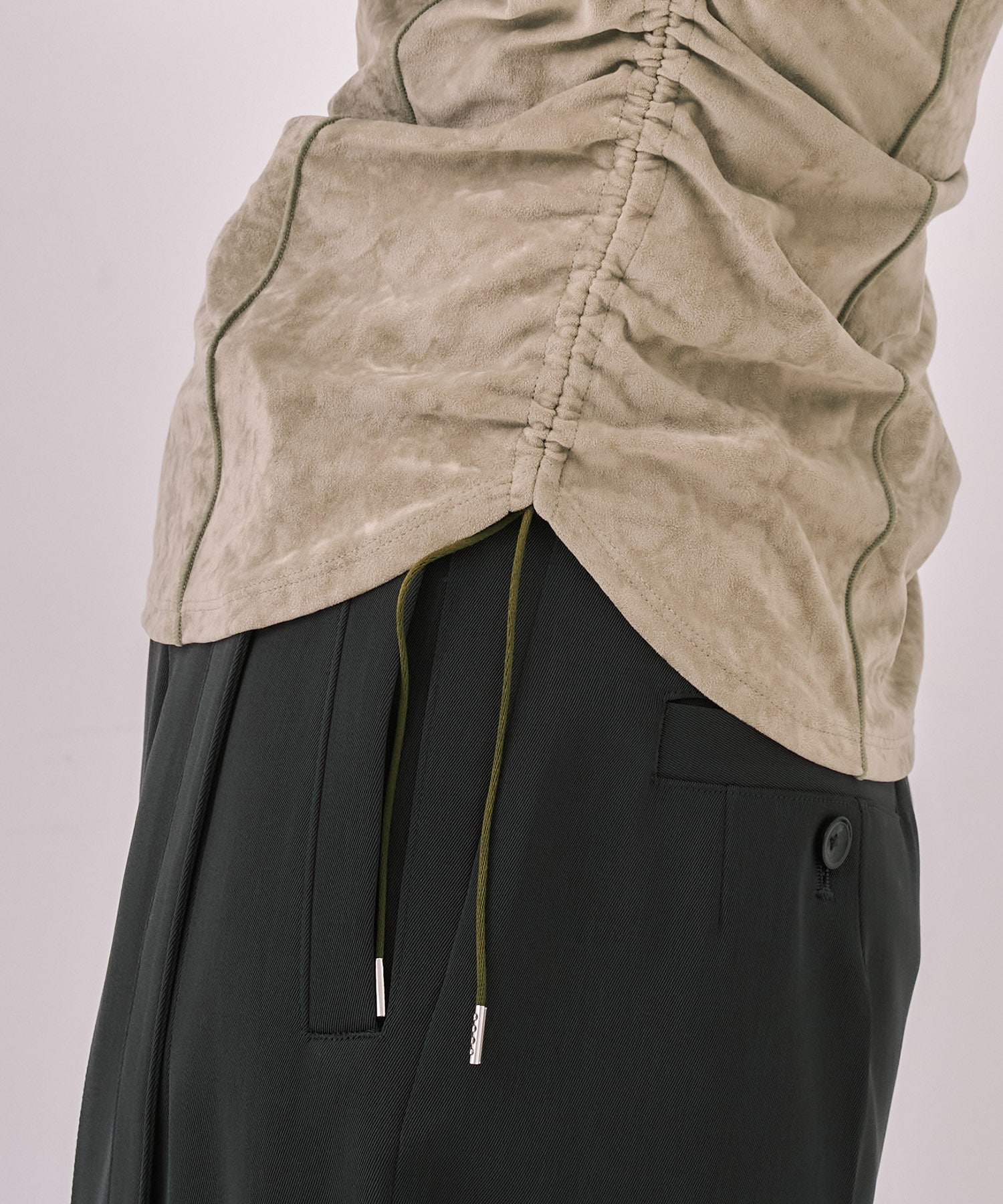 トリアセテートベロアプルオーバー