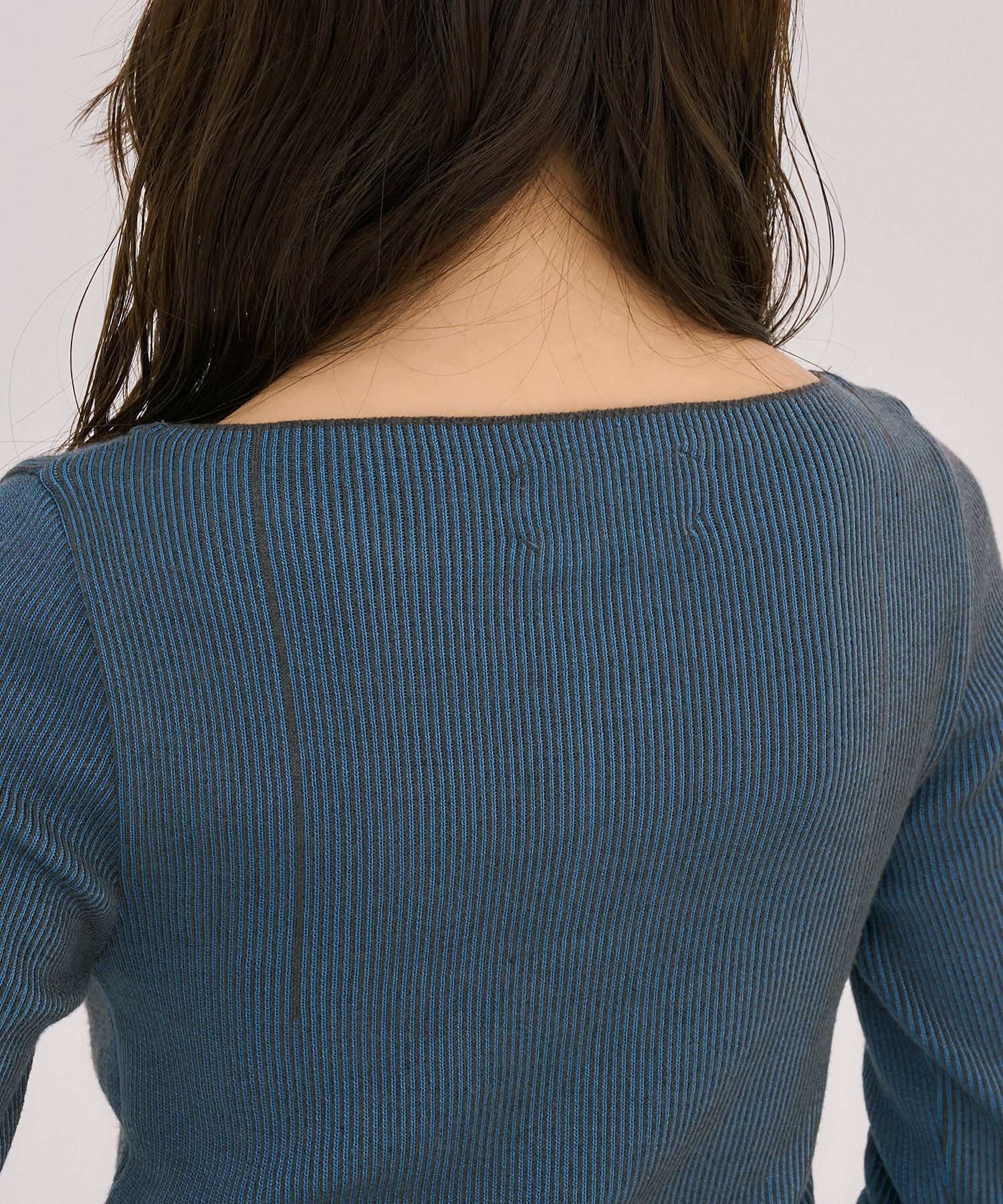 Wカラーレイヤーニット