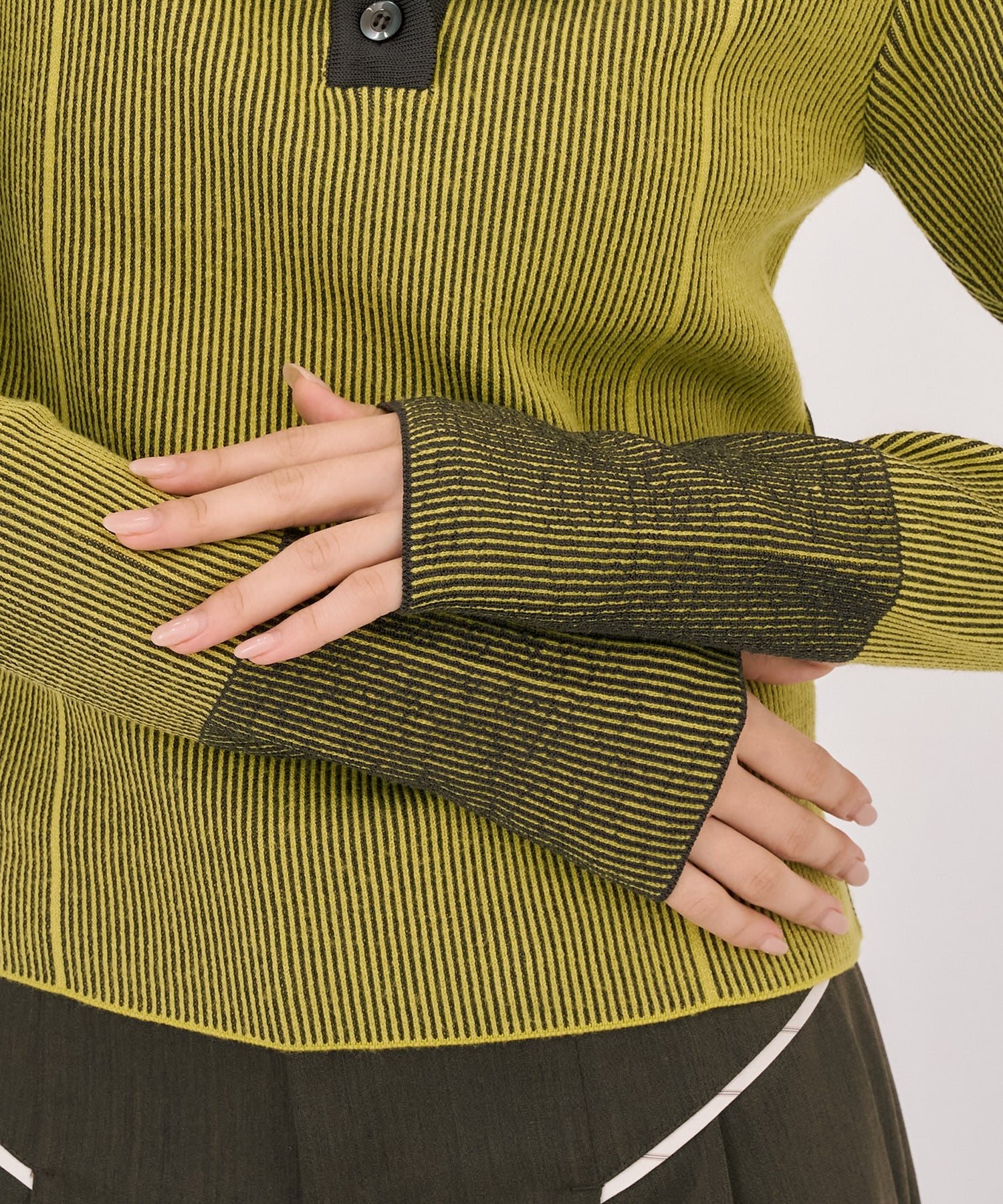 Wカラーレイヤーニット