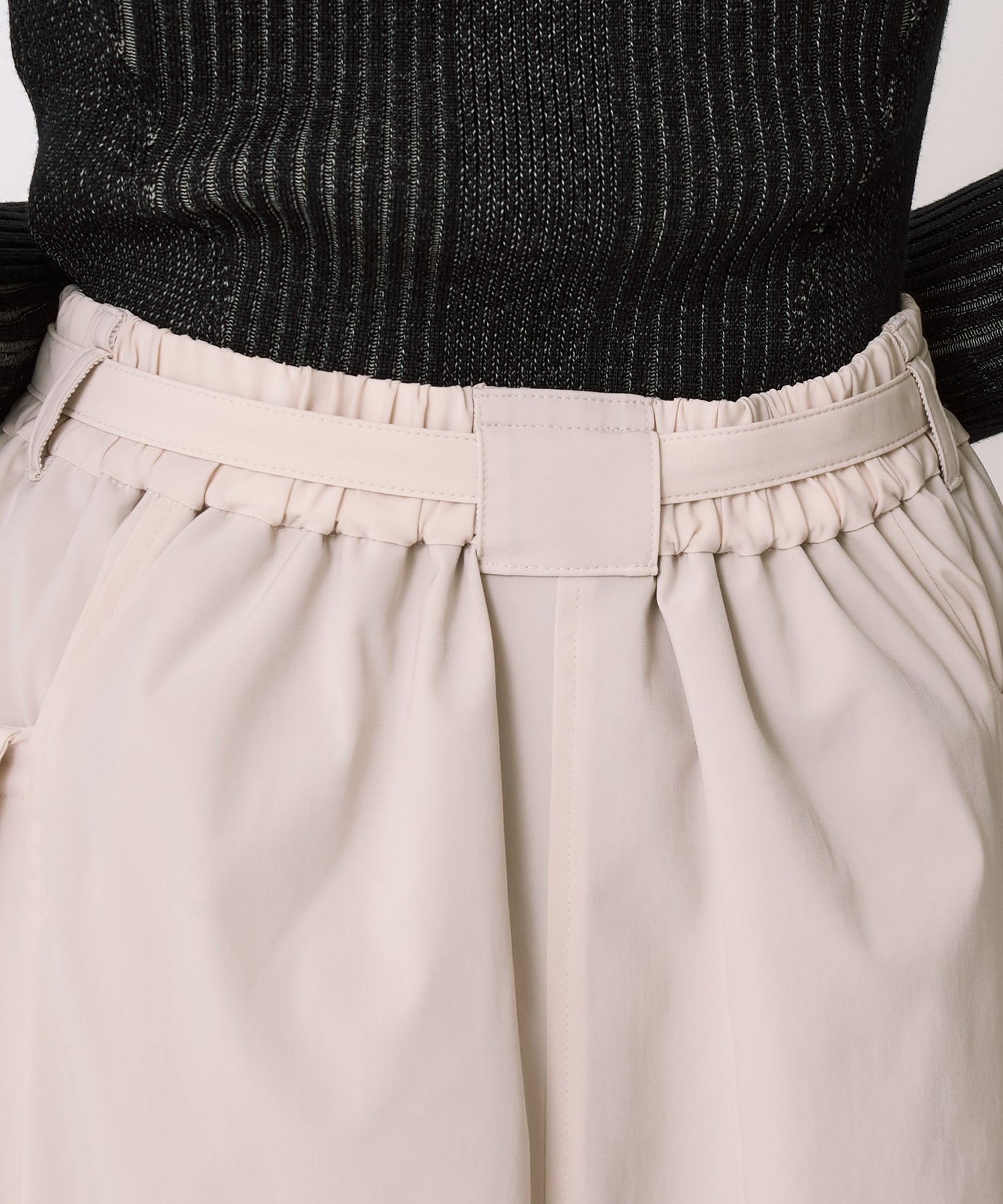 ドロストバルーンスカート