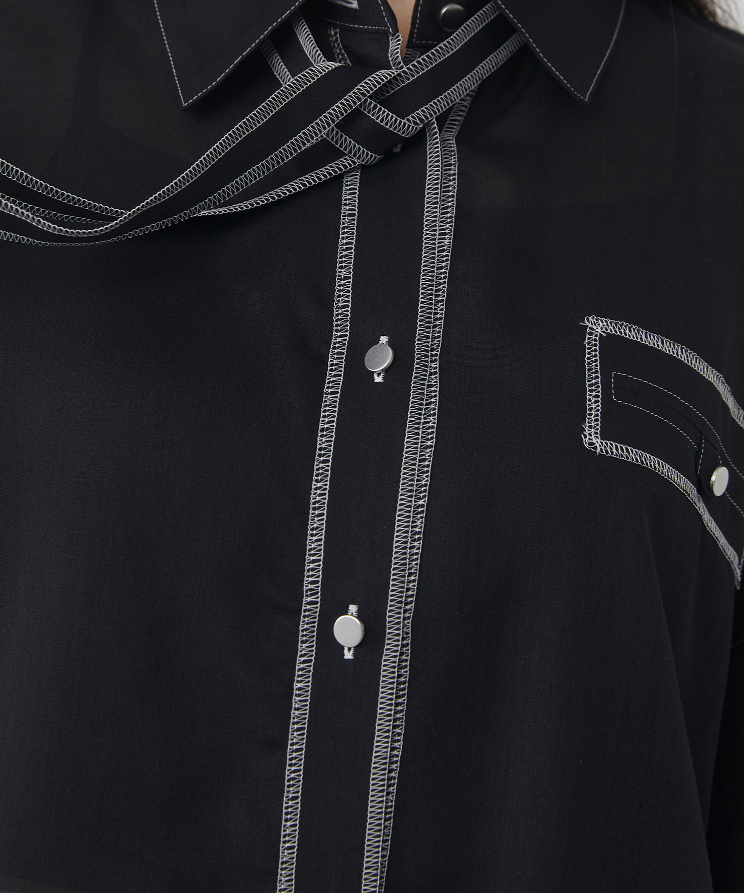 シアーデニムトリムシャツ