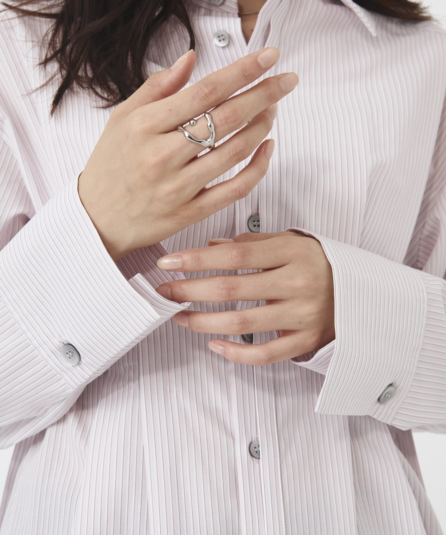 【限定30点｜WEB限定】タックゴムシェイプベルトシャツ