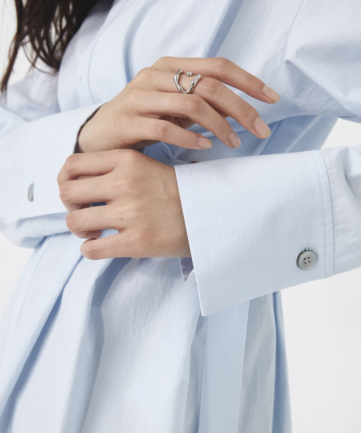 タックゴムシェイプベルトシャツ