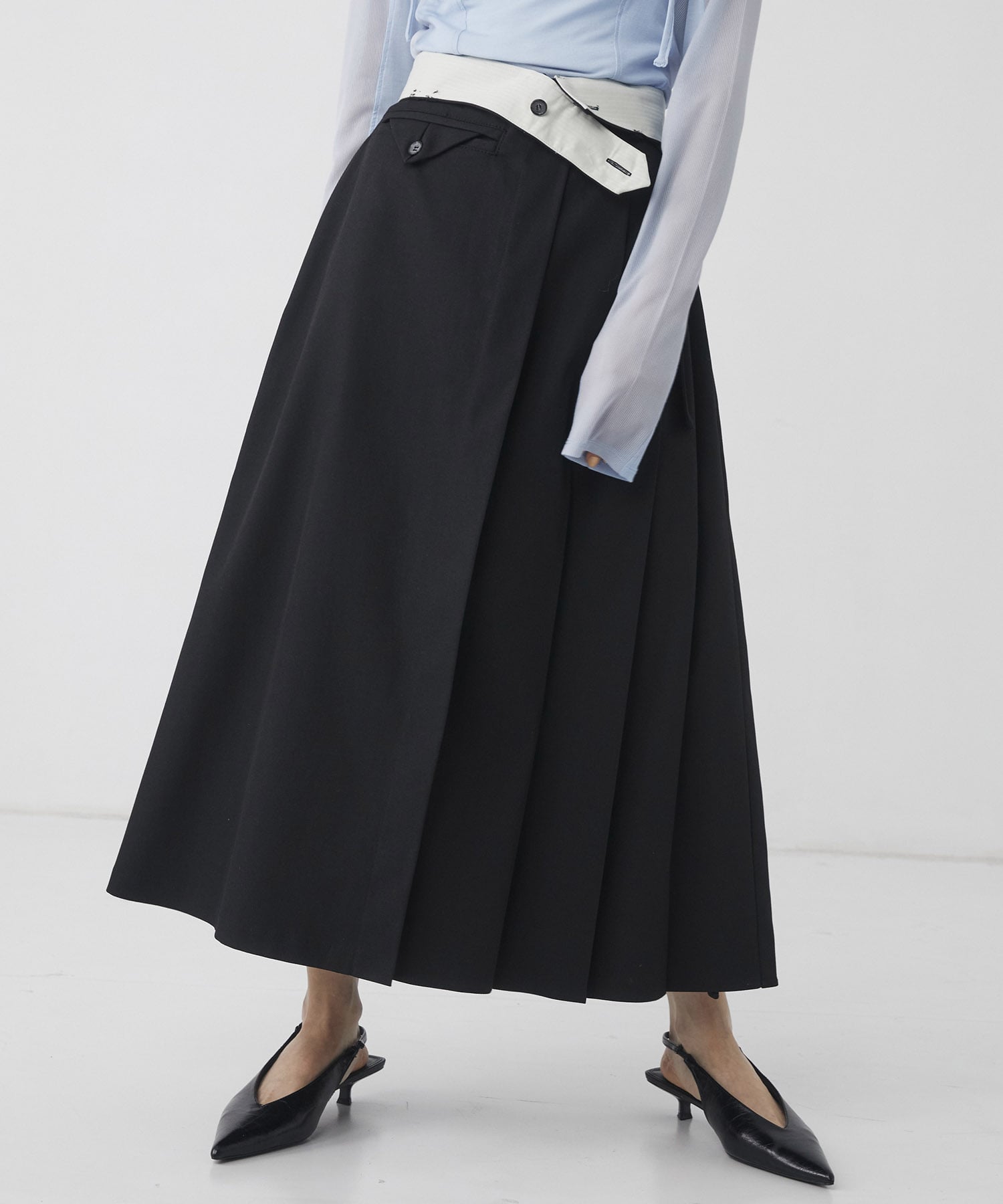 アシンメトリータックプリーツスカート