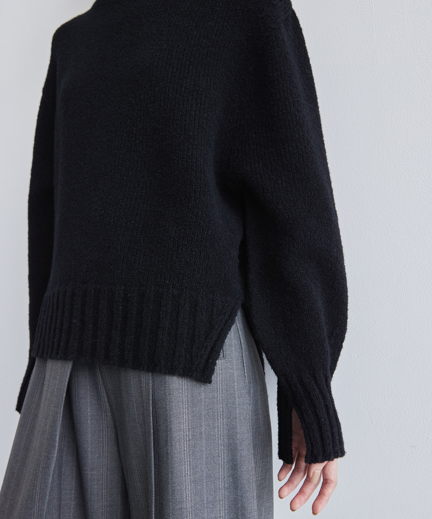 ループヤーンラメコンビタートルニット