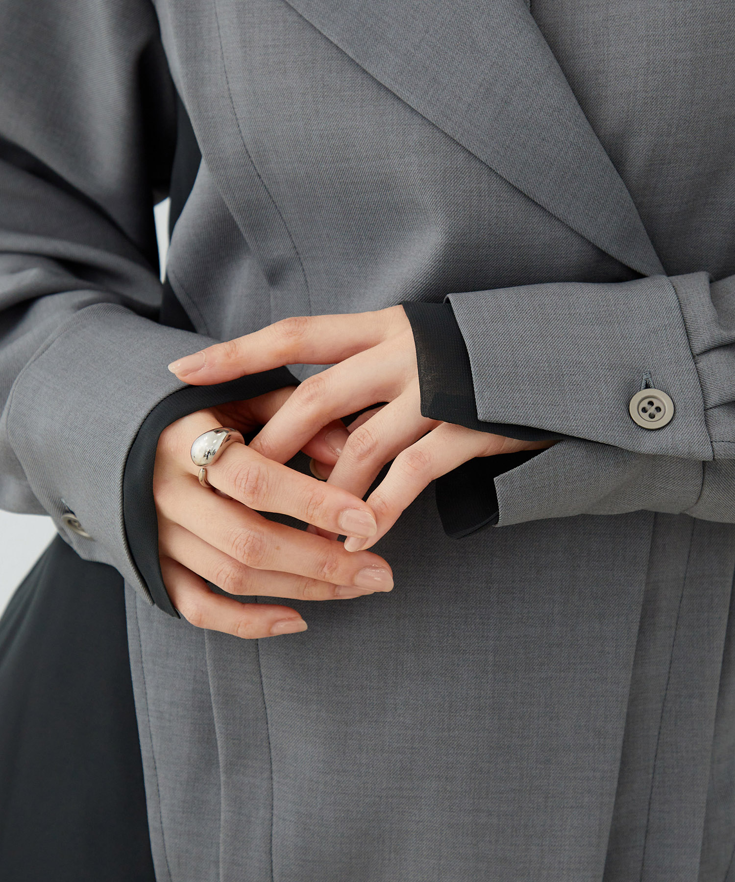 シアーレイヤーブラウス