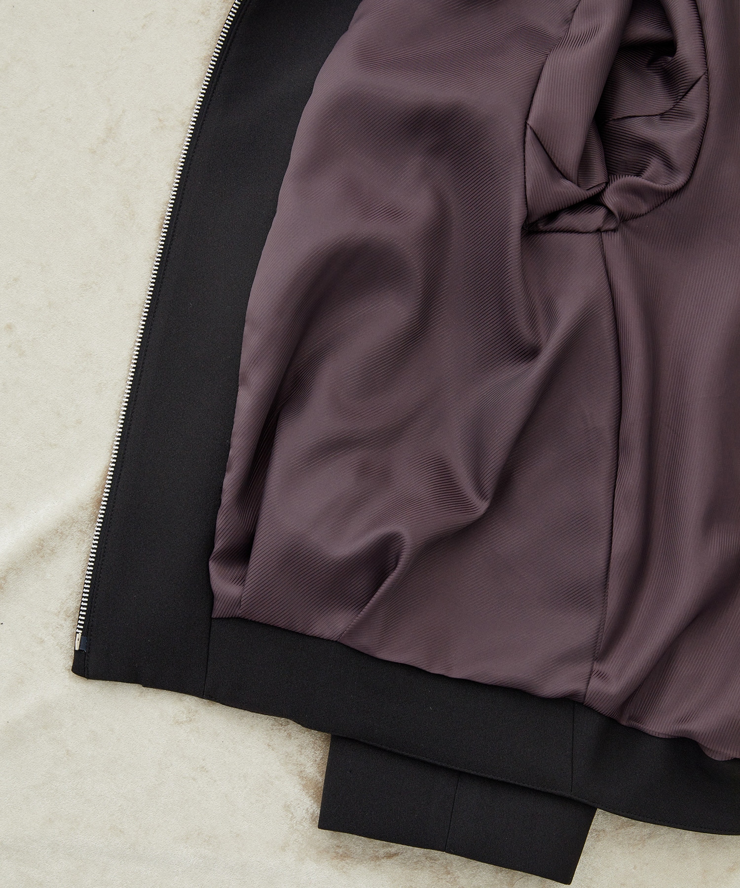 バックベルトタックブルゾン