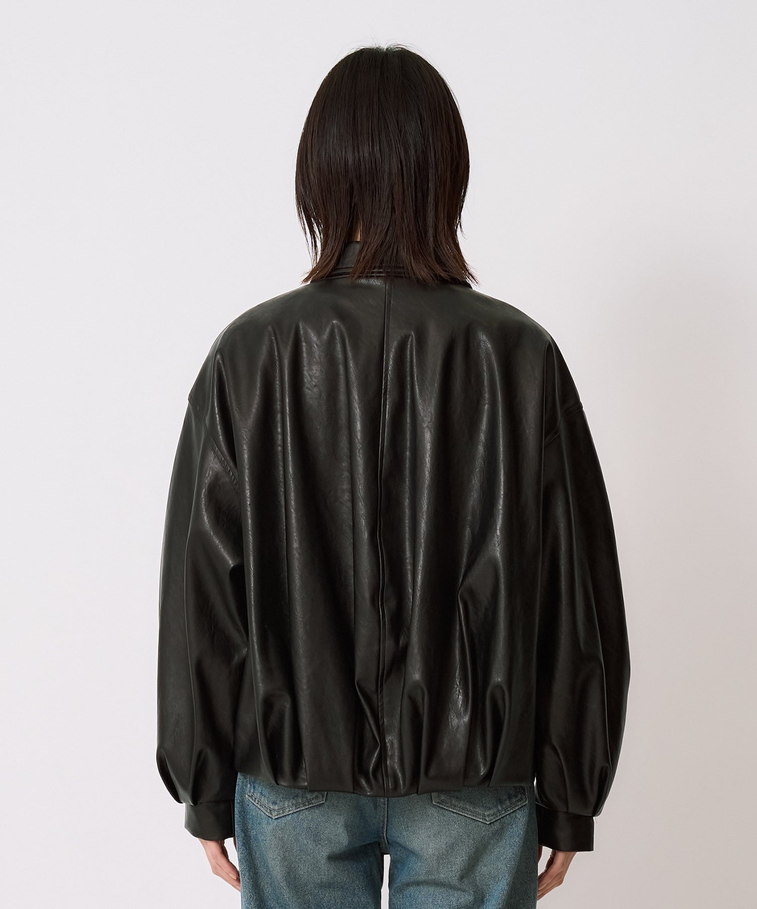 コクーンレザーボンバージャケット