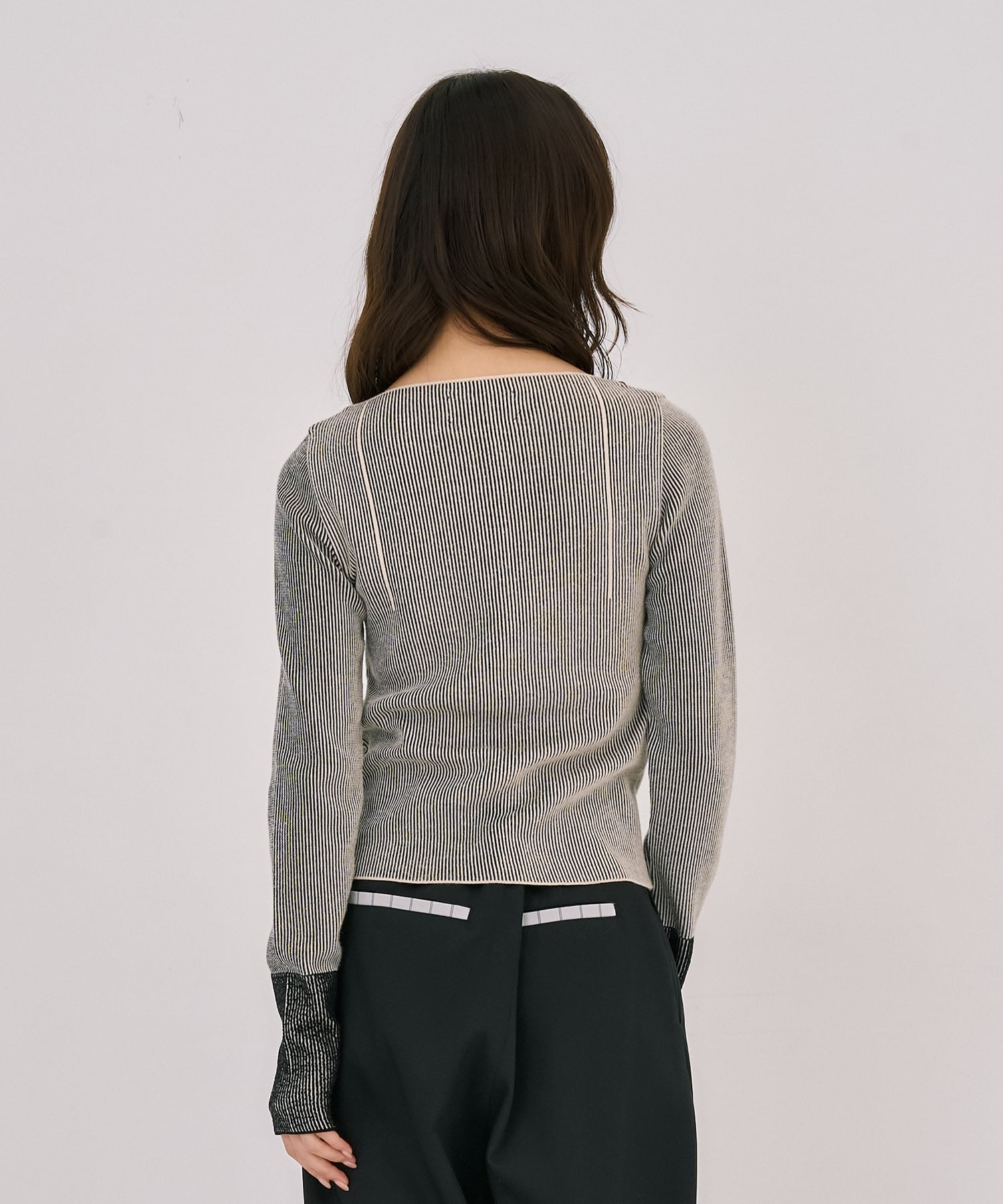 Wカラーレイヤーニット