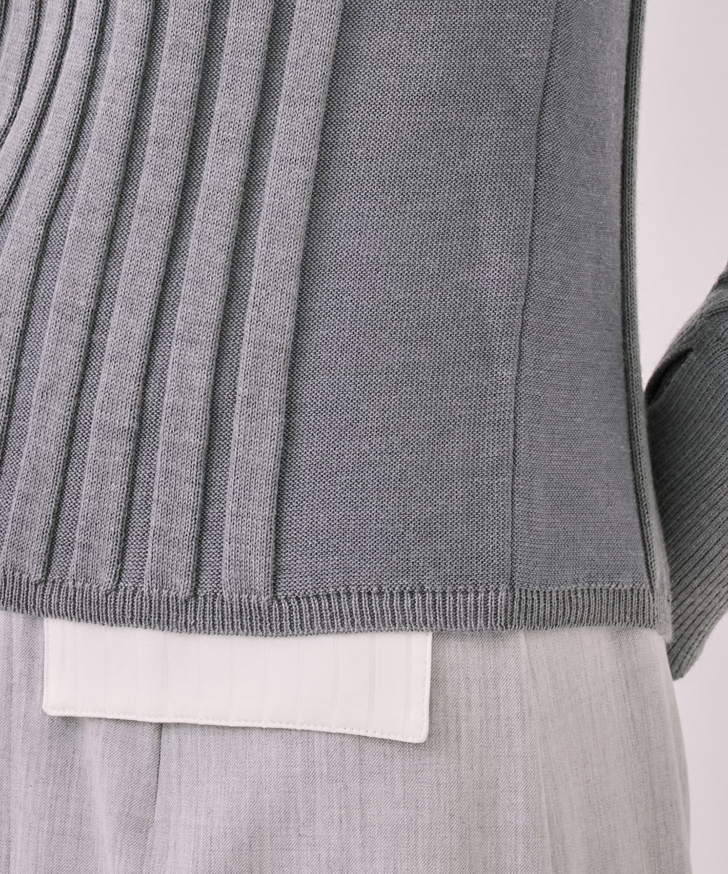 リップルレイヤーニット