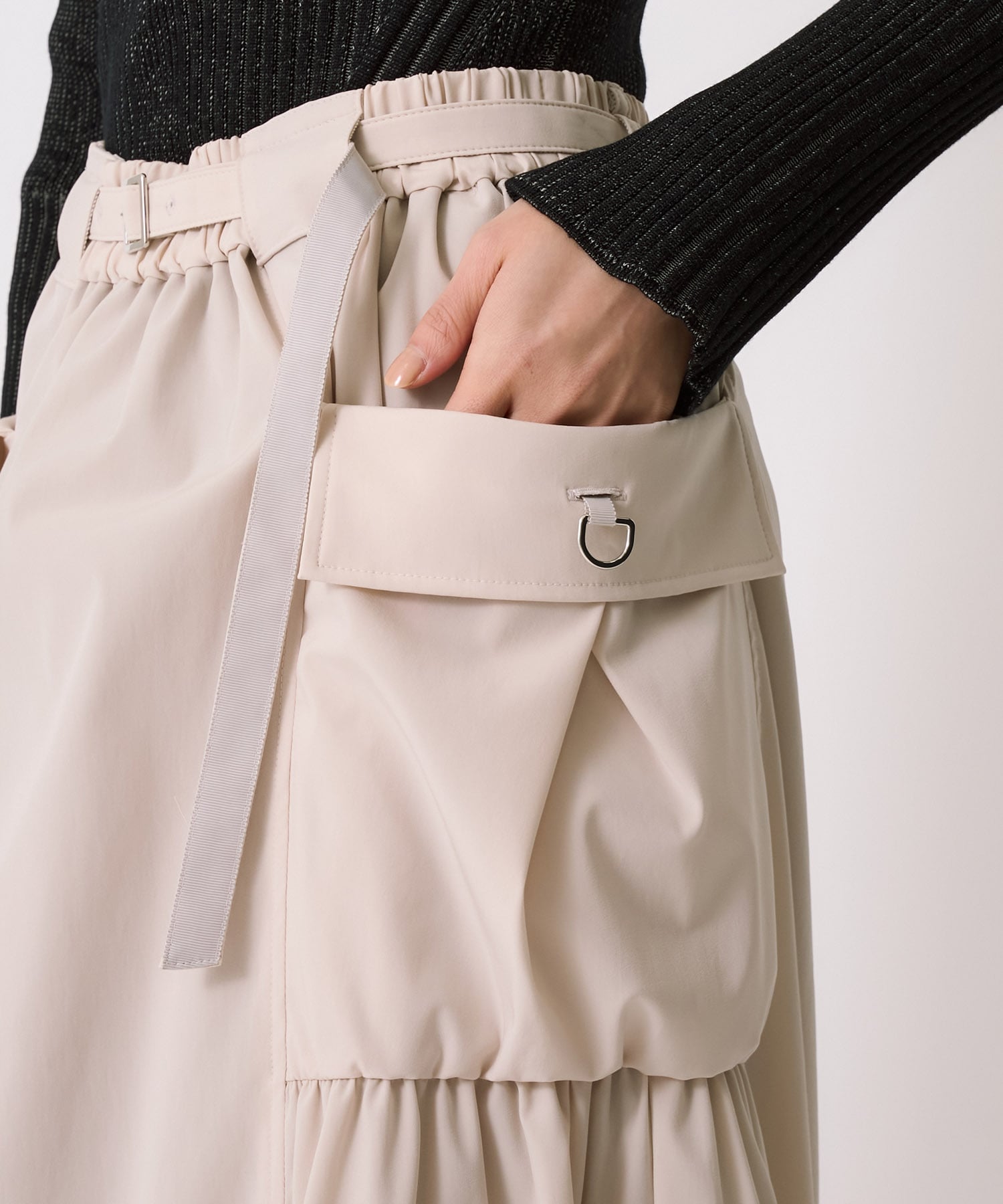 ドロストバルーンスカート