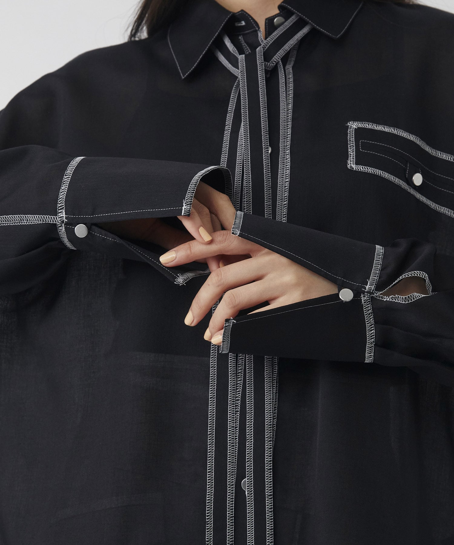 シアーデニムトリムシャツ