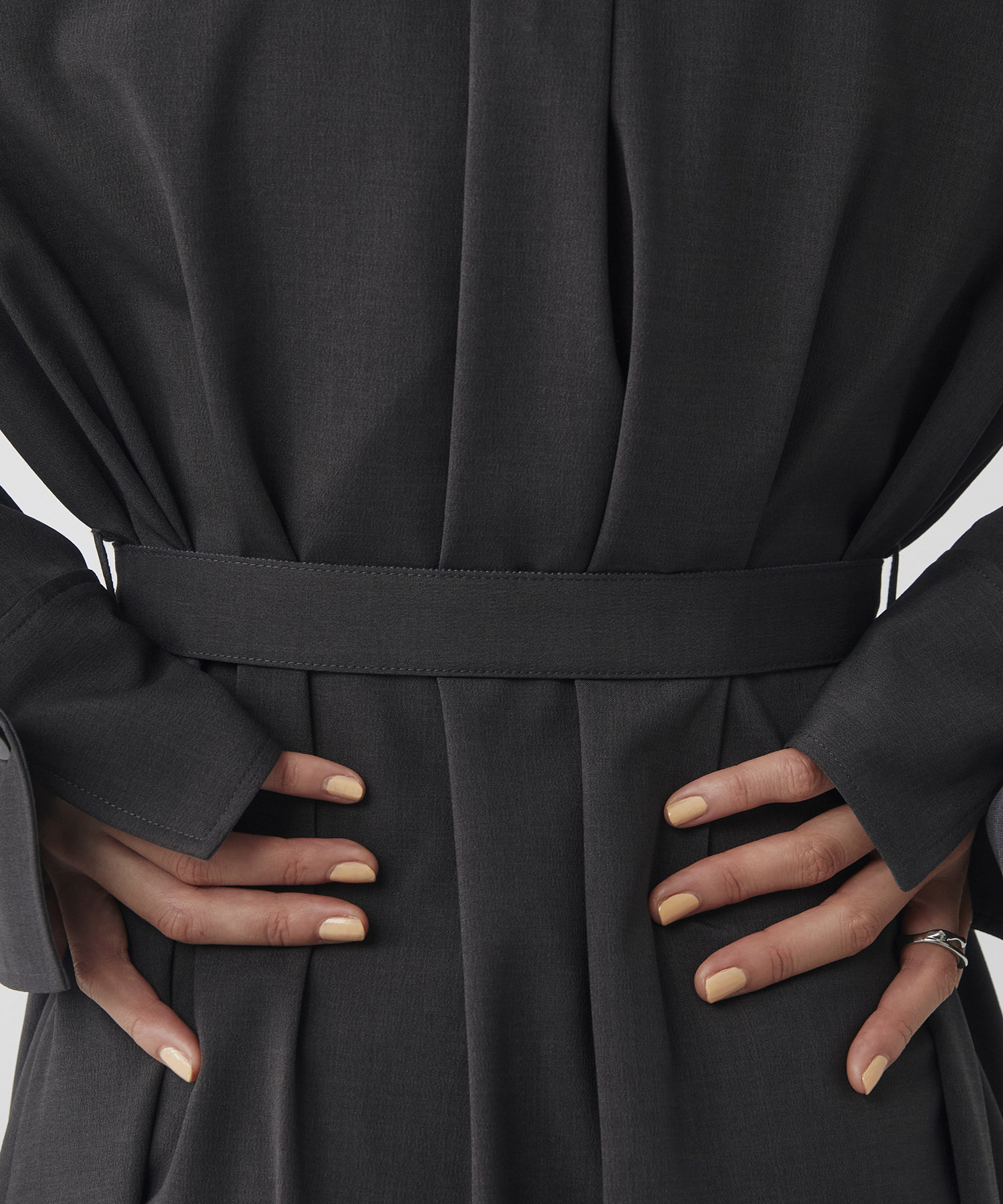 スタンドカラーラペルシャツワンピース